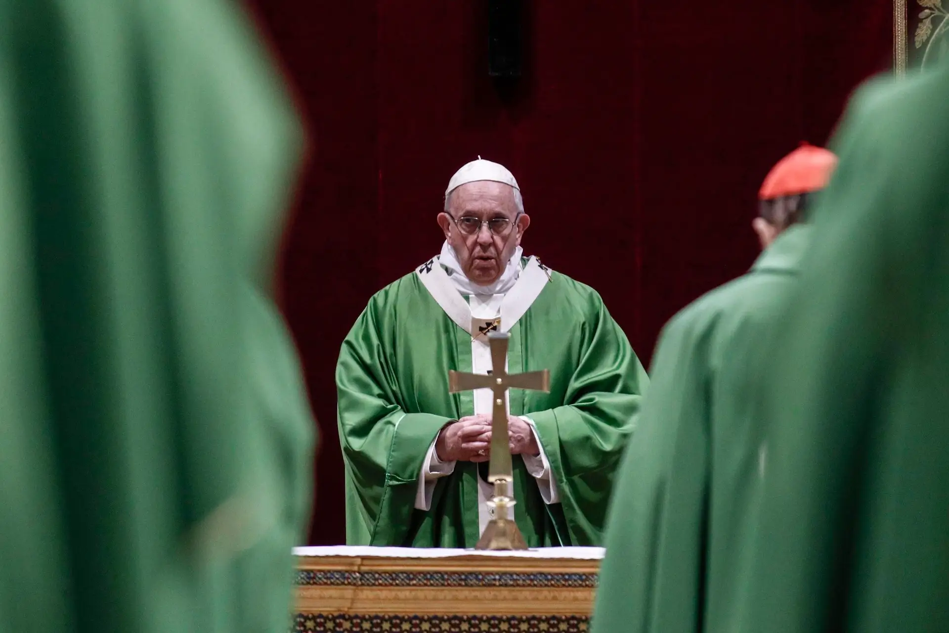 Papa indica 8 passos para a luta contra os abusos a menores na Igreja