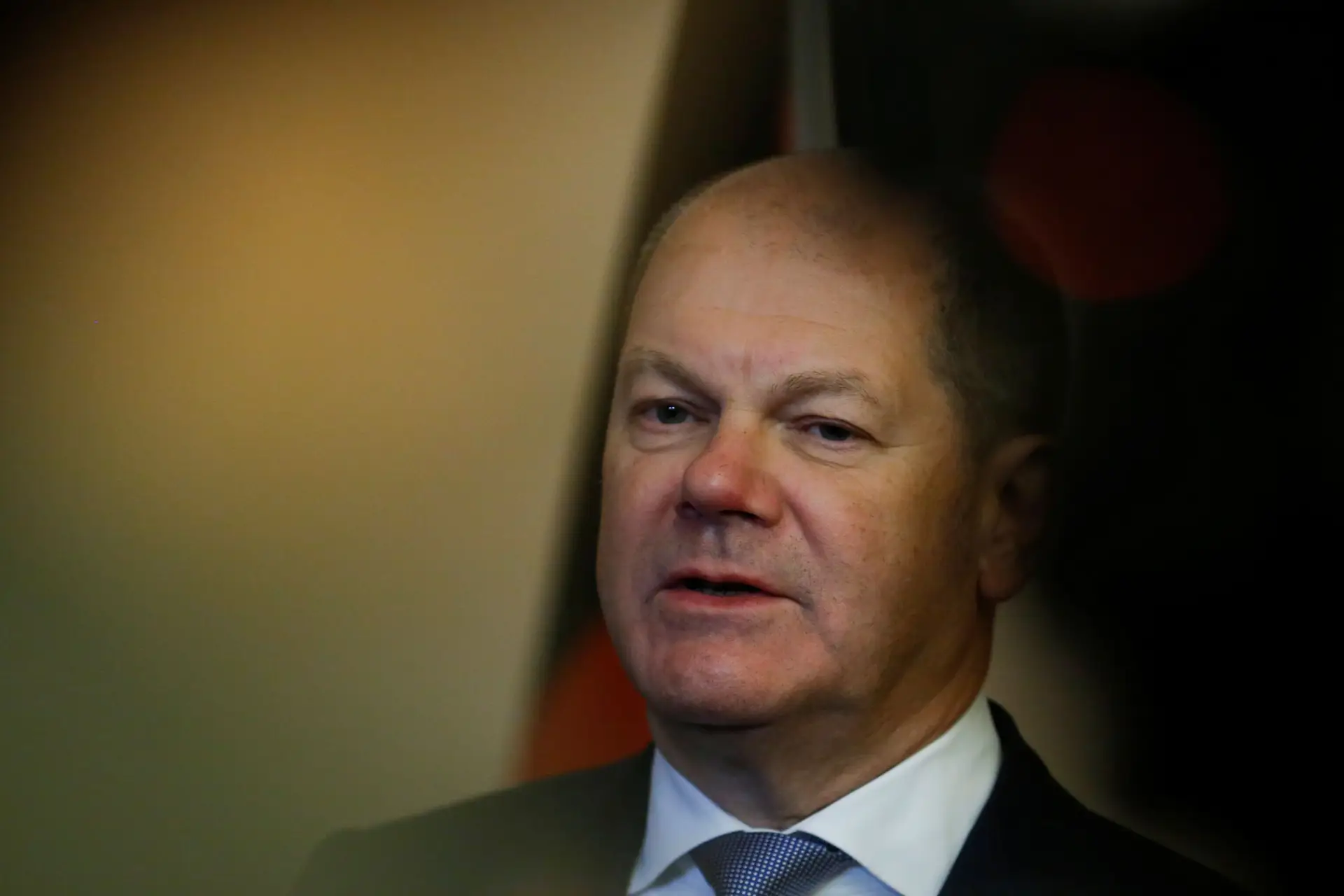 Scholz: pragmático, discreto e o sucessor de Merkel