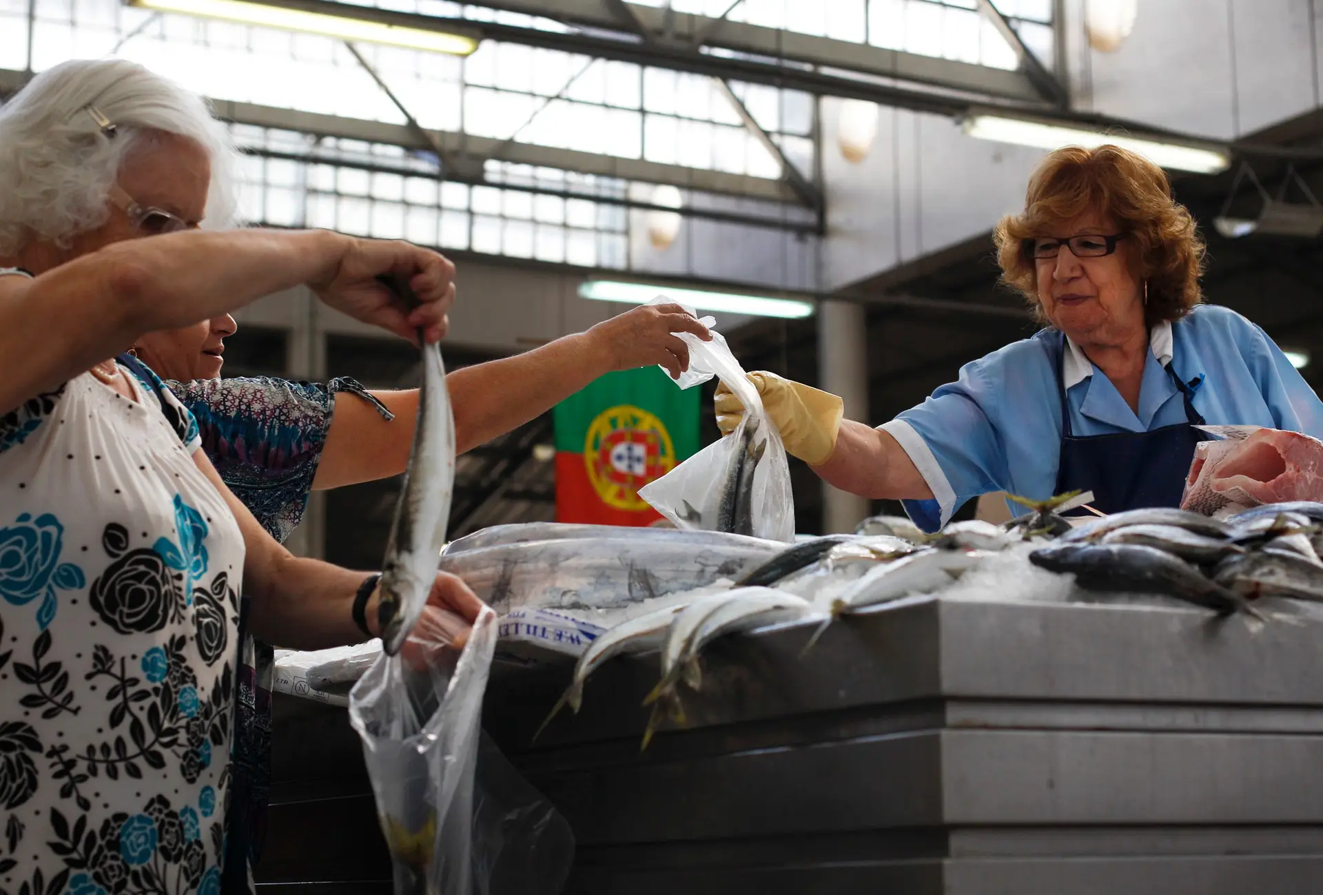 Inflação homóloga acelera 0,5% em fevereiro para 0,9%