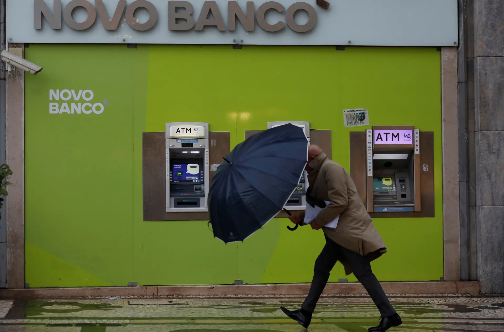 Mais de 1.2 mil milhões de perdas no Novo Banco em 2018