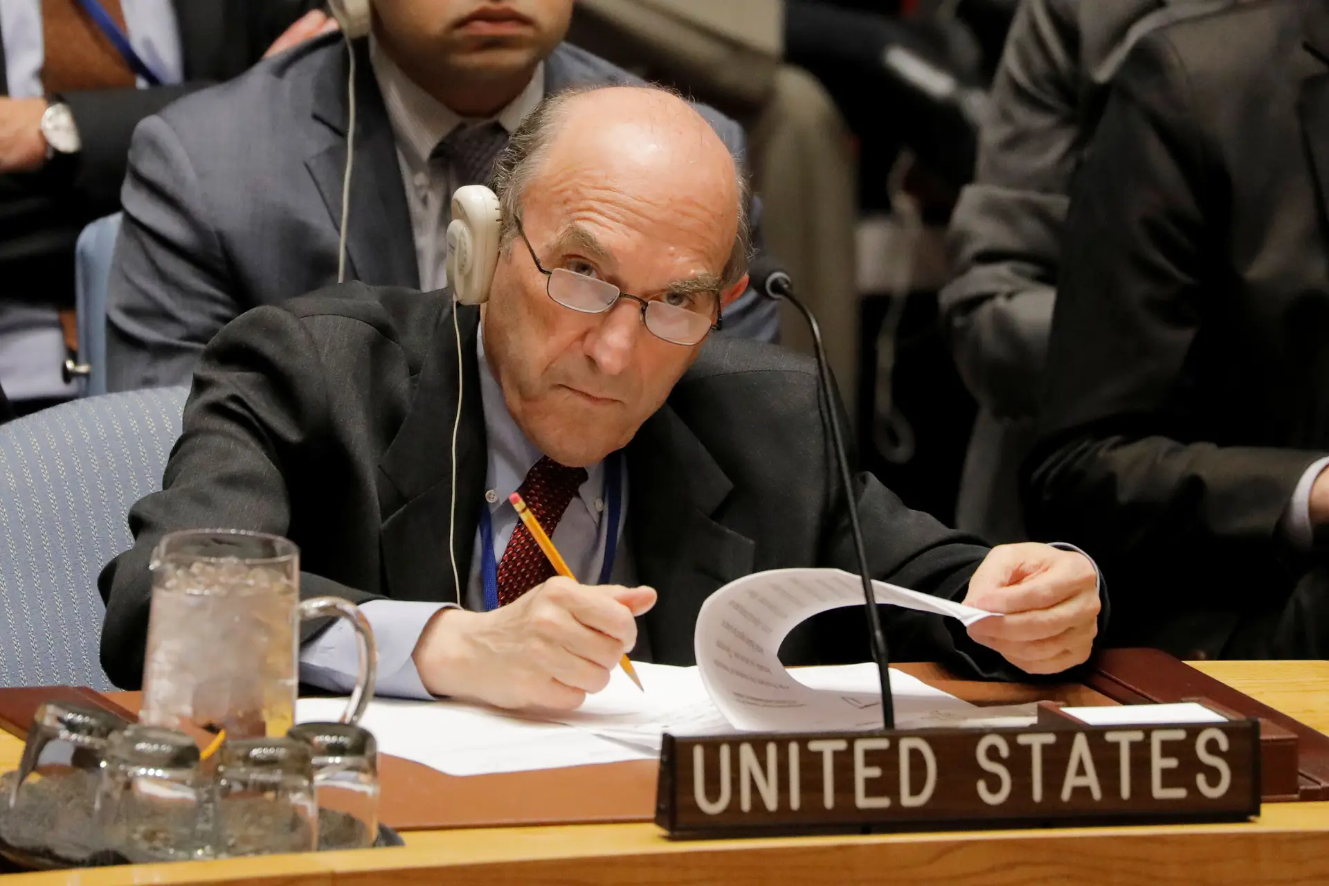 Estados Unidos garantem que não ponderam intervenção militar na Venezuela