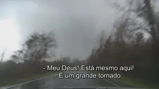 Quer ver como é entrar num tornado?