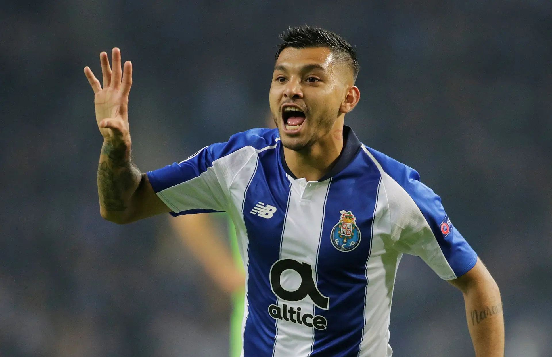 Corona renova com o FC Porto até 2022