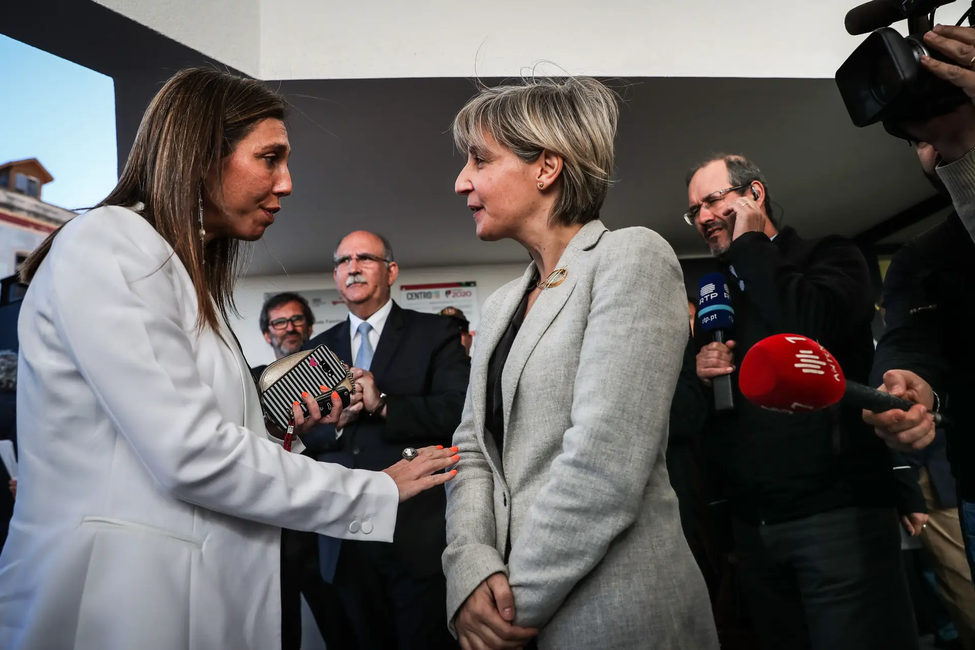 Bastonária dos enfermeiros acusa ministra de "perseguição pessoal"