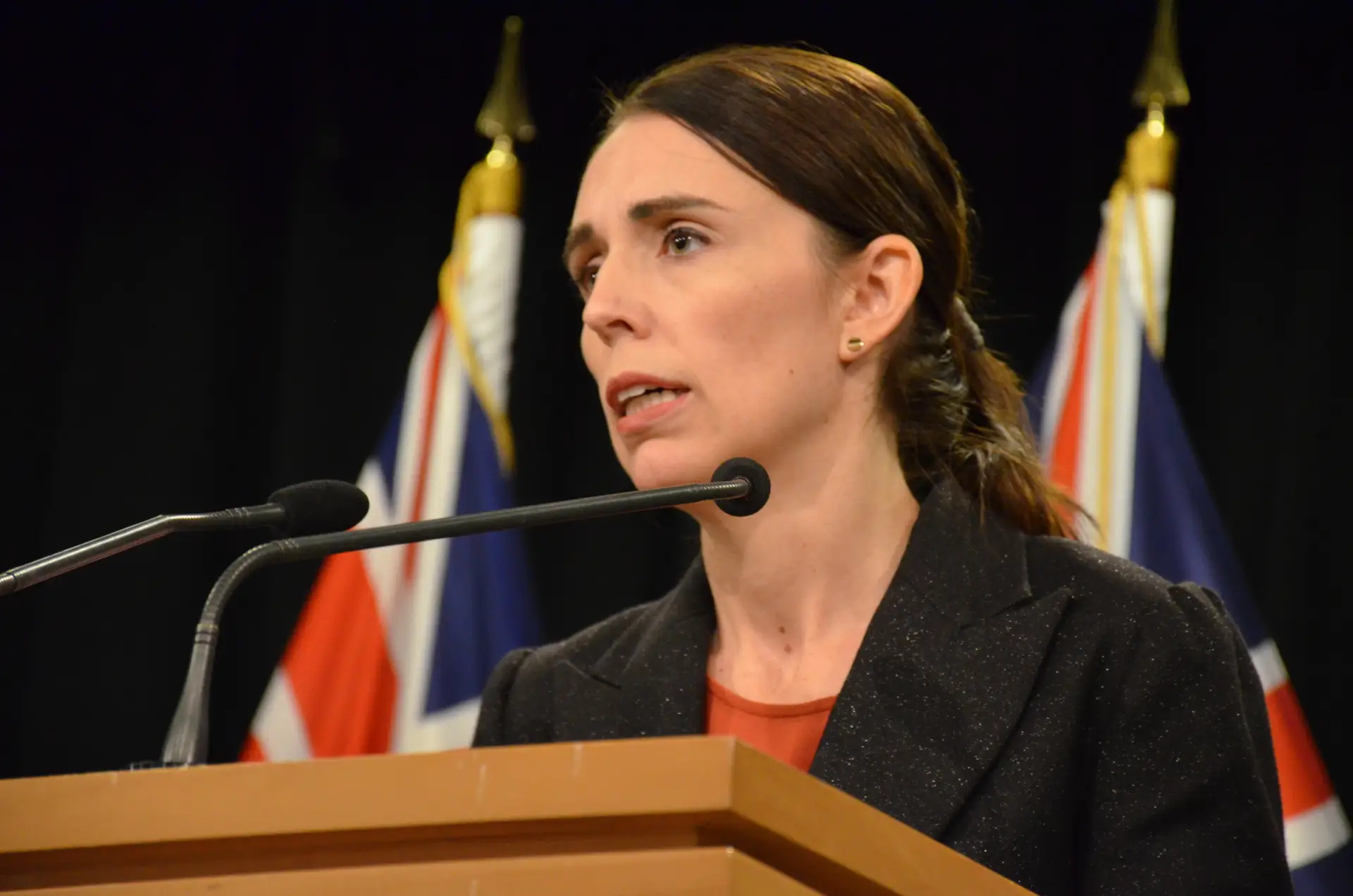 Primeira-ministra da Nova Zelândia desconhece ligação entre atentados em Christchurch e no Sri Lanka