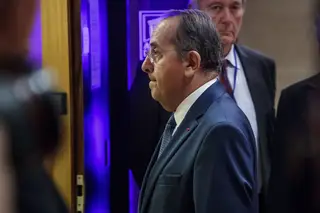 Chefe da polícia de Paris substituído após distúrbios no protesto dos coletes amarelos