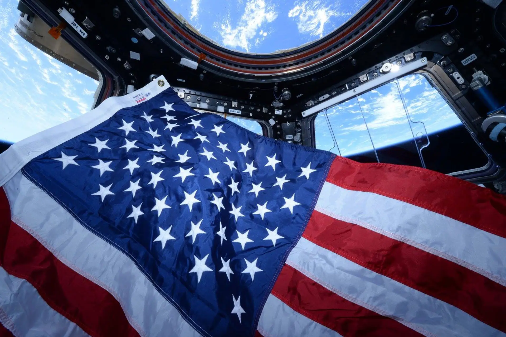 Astronautas norte-americanos podem regressar à Lua dentro de 5 anos