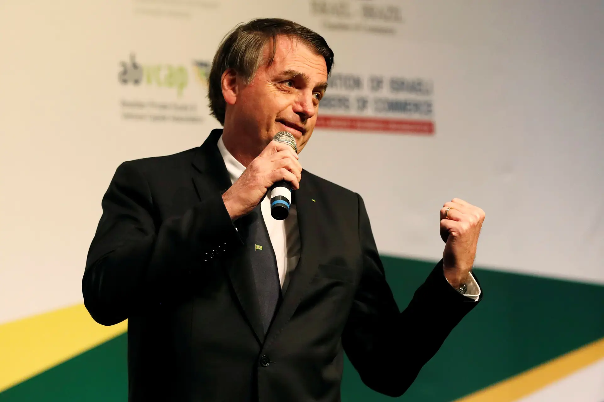 Bolsonaro diz não ter dúvida de que nazismo era de esquerda