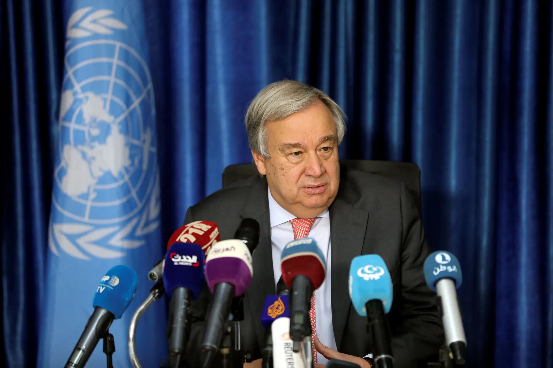 Guterres "chocado" com sofrimento dos migrantes na Líbia