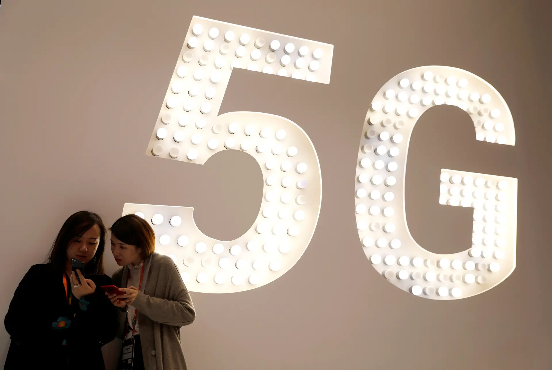 Coreia do Sul antecipa-se a lançar 5G para vencer corrida tecnológica