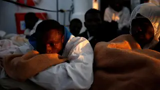 Portugal disponível para acolher até 10 dos 64 migrantes "presos" no Mediterrâneo