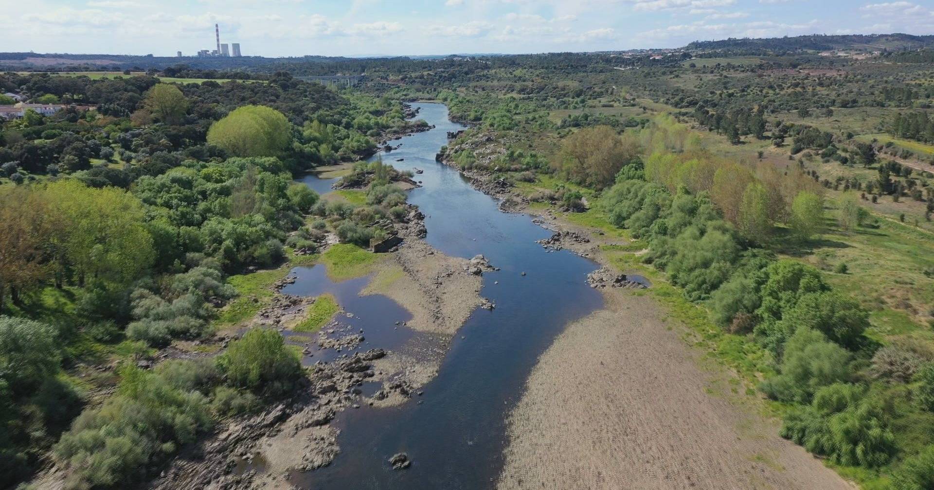 Caudal do rio Tejo motiva reunião de urgência - SIC Notícias