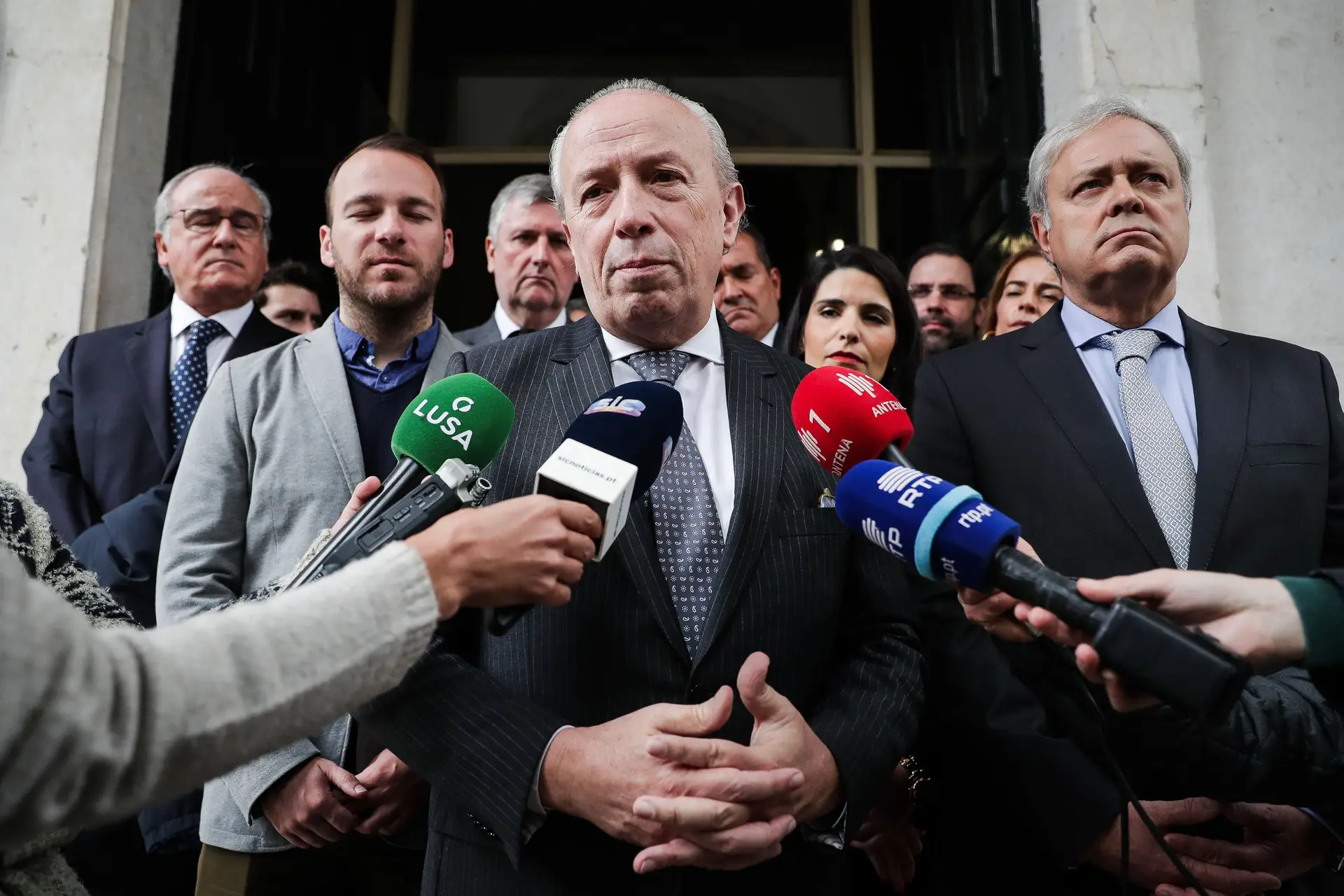 Santana Lopes abandona liderança da Aliança