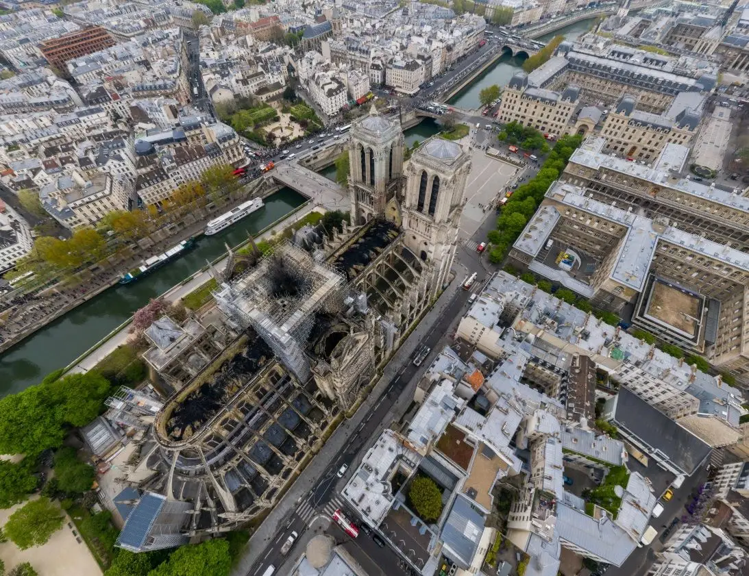 Foi assim que ficou a Notre-Dame