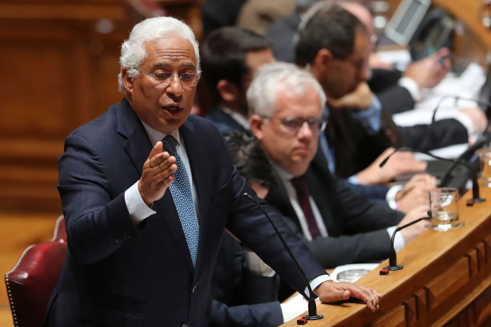 Cristas e Costa em pingue-pongue sobre crise de combustíveis