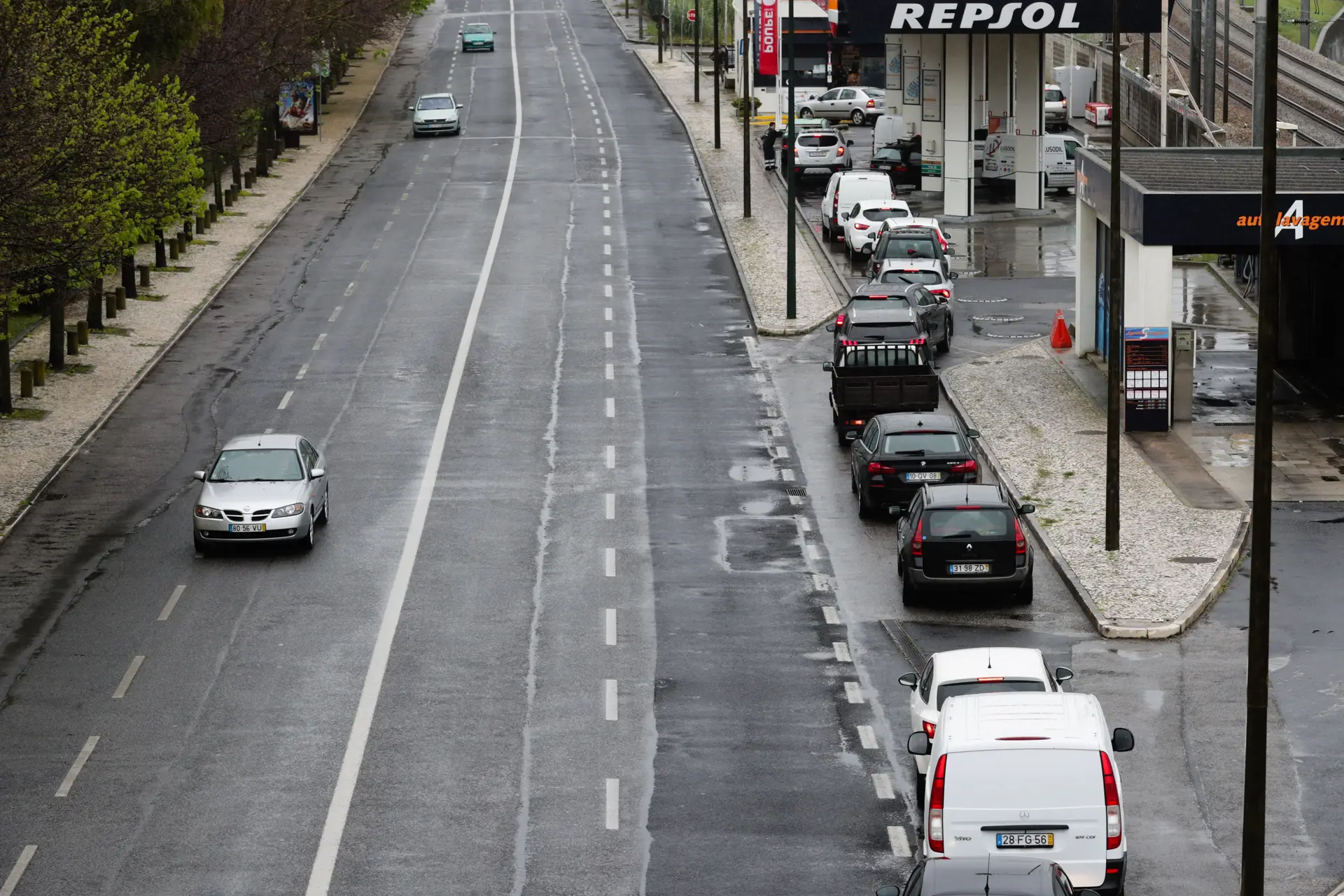 Que greve é esta que provocou o caos no abastecimento de combustíveis?