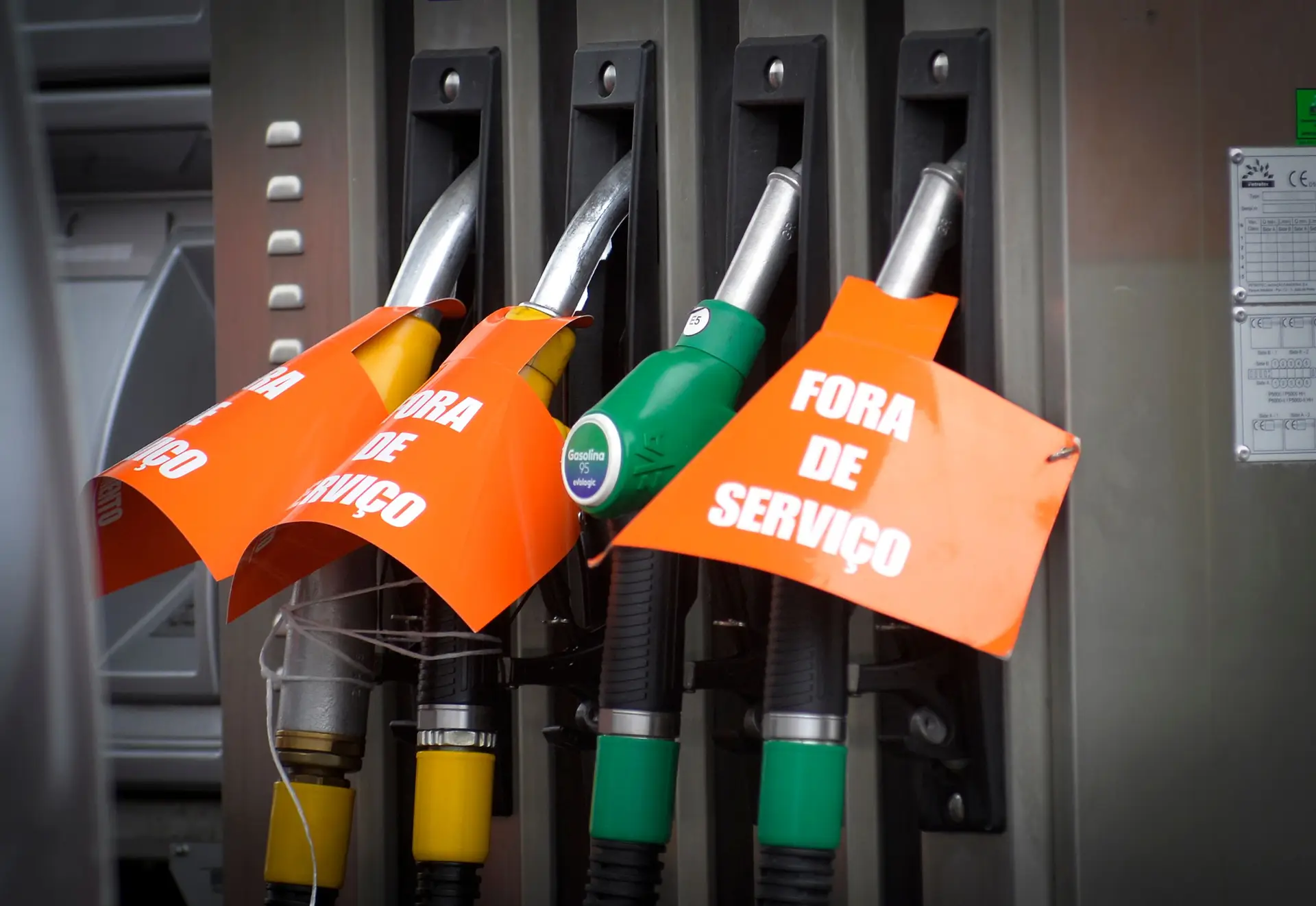 Mais de 430 postos sem combustível às 8h30