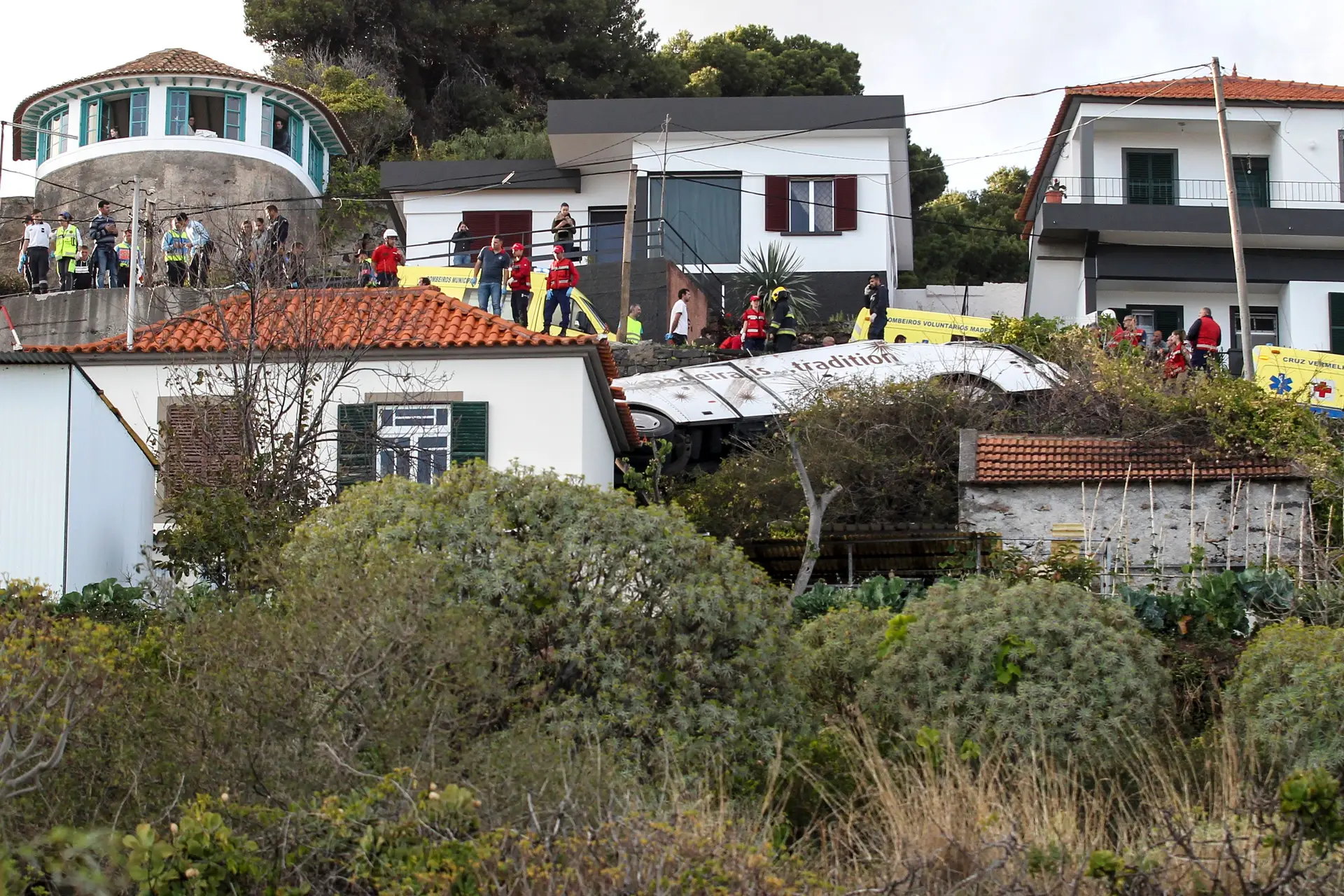 Empresa dona do autocarro quer que se apurem causas do acidente na Madeira