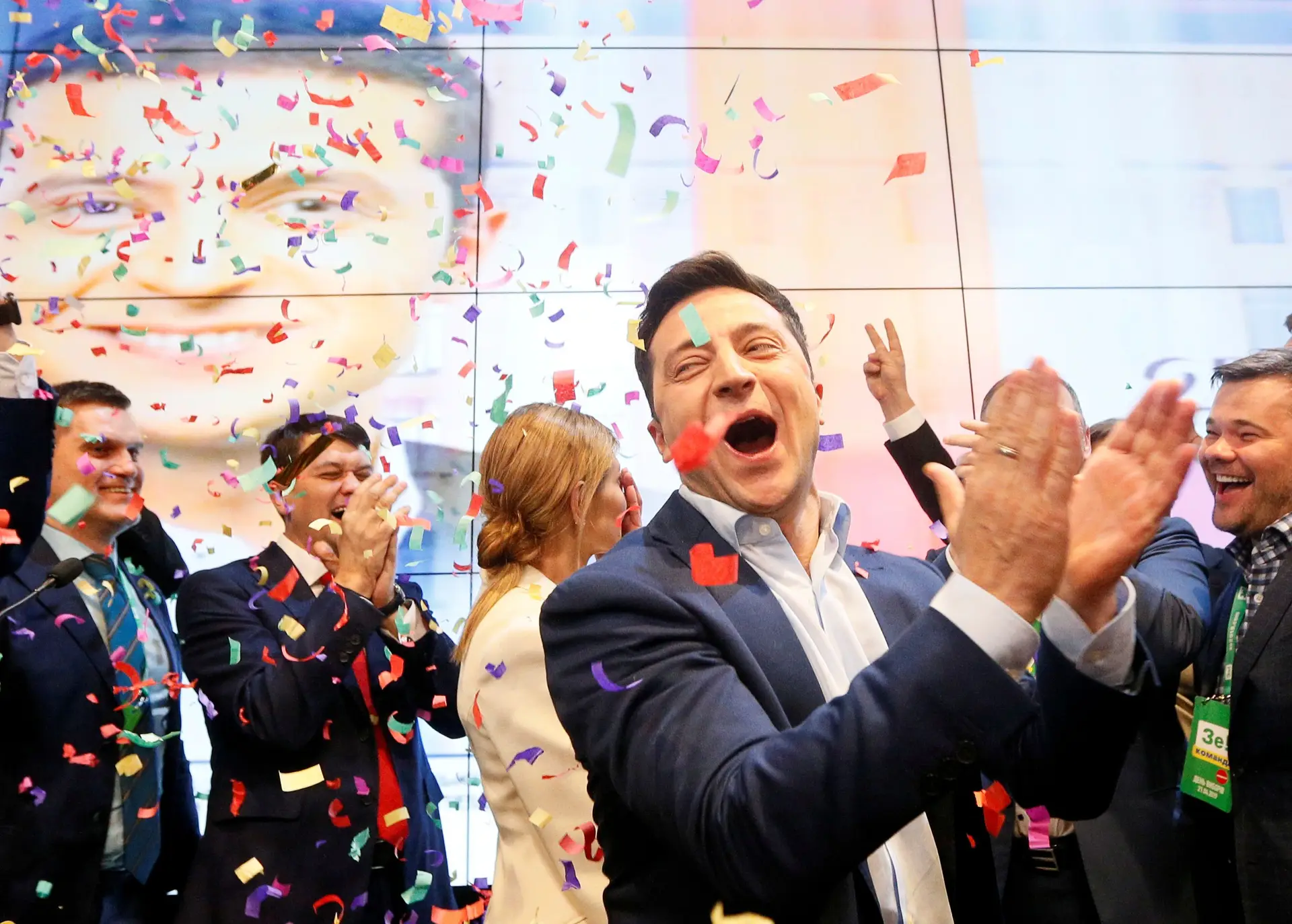 Juncker e Tusk felicitam recém-eleito Presidente ucraniano