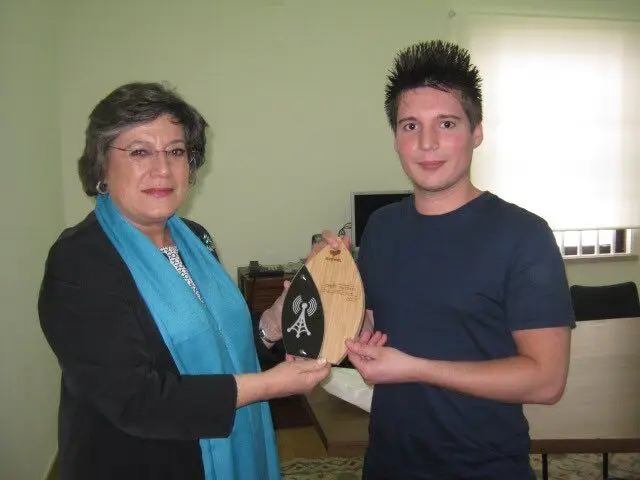 Ana Gomes visita Rui Pinto na prisão e entrega-lhe prémio para denunciantes