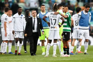 V. Guimarães critica arbitragem de Rui Costa no jogo com o Sporting