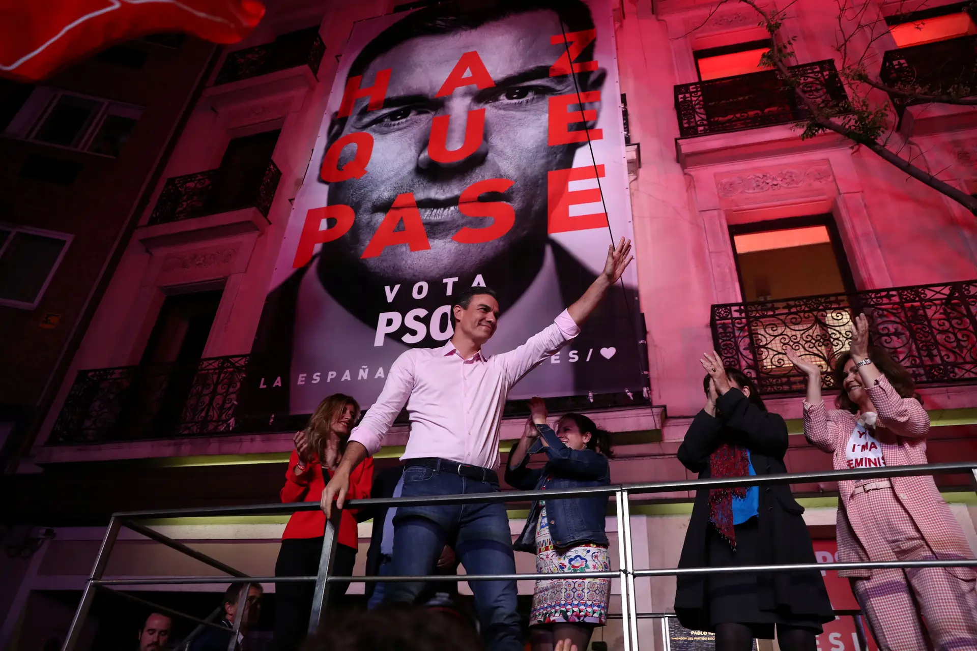 PSOE de Pedro Sánchez vence eleições em Espanha sem maioria absoluta