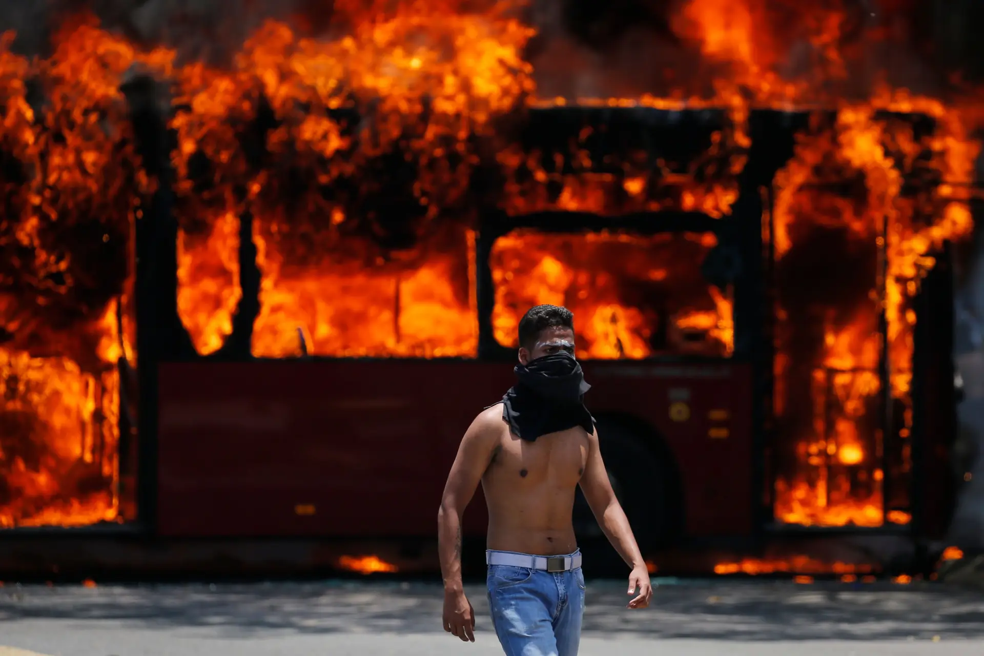 ONU apela à não violência e ações "imediatas" para restaurar calma na Venezuela