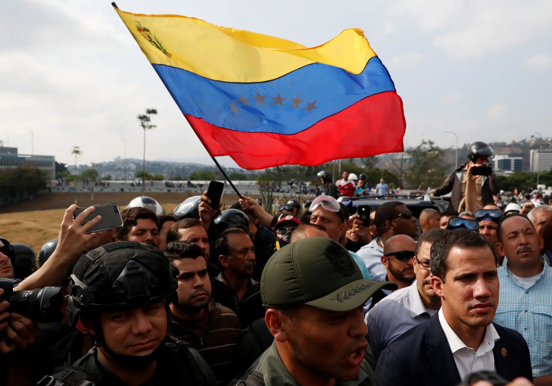 Chile e Peru reiteram apoio a Juan Guaidó