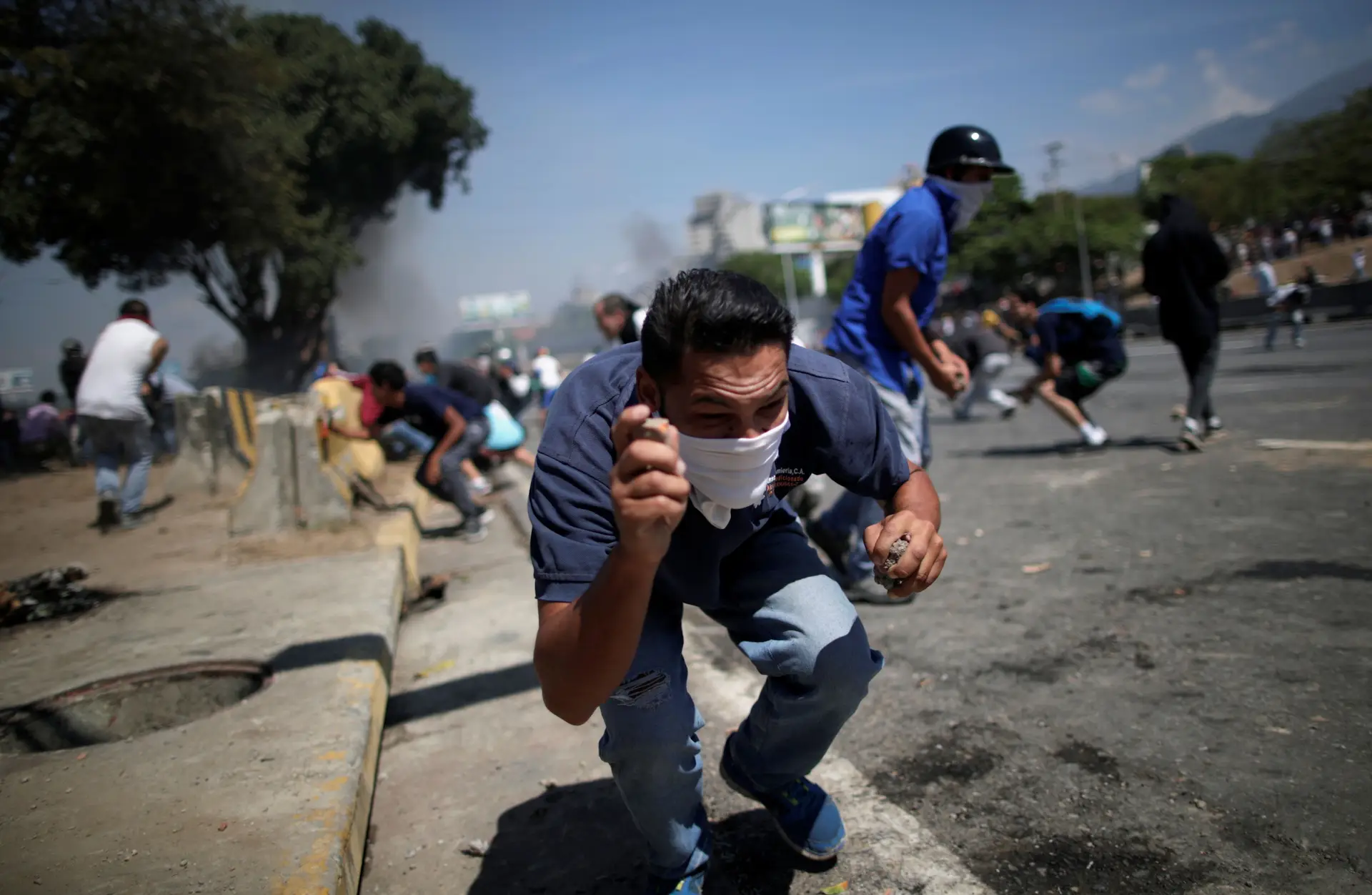 Confrontos nas ruas de Caracas