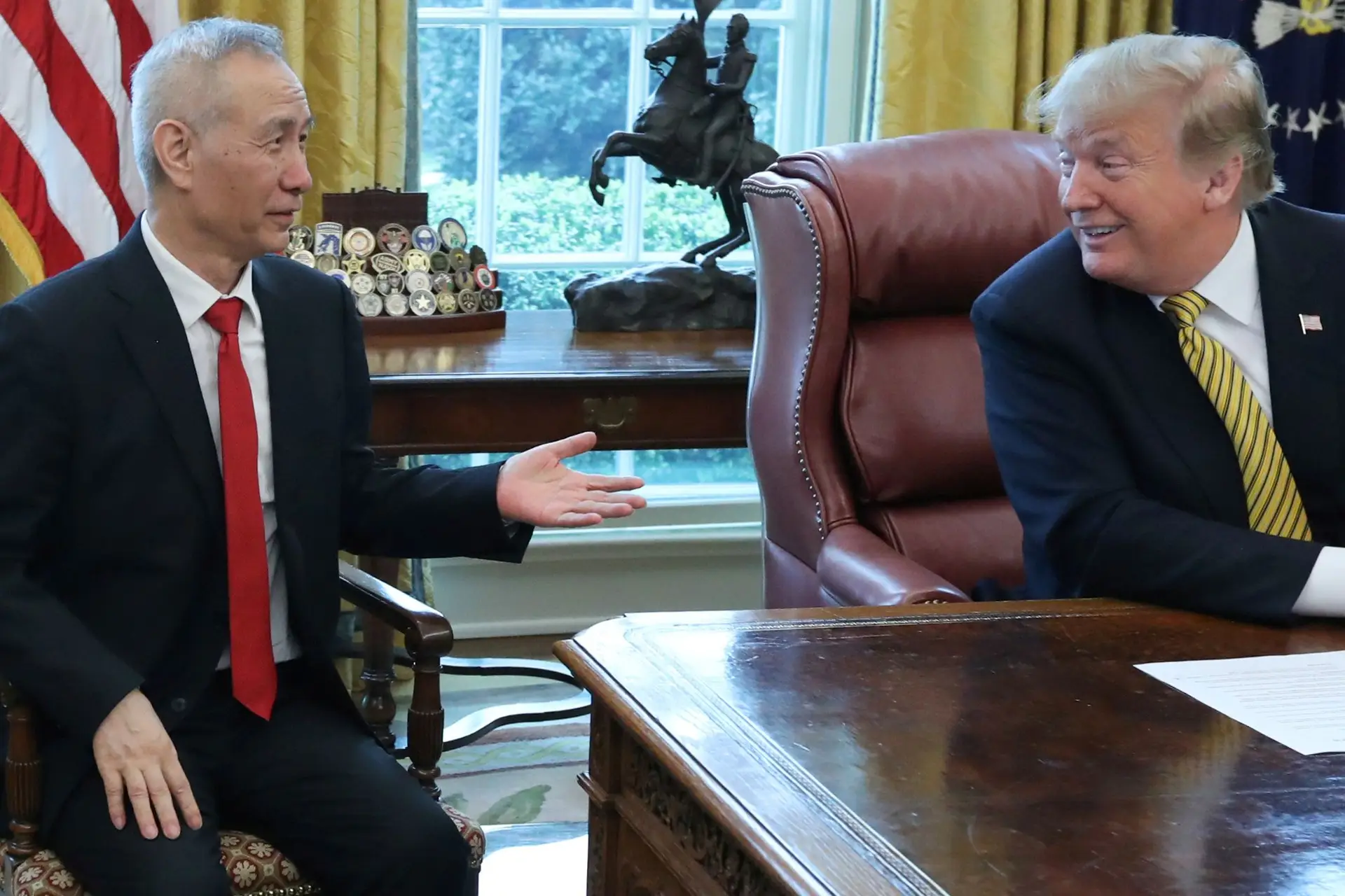 China retalia contra EUA e aumenta tarifas de importações norte-americanas