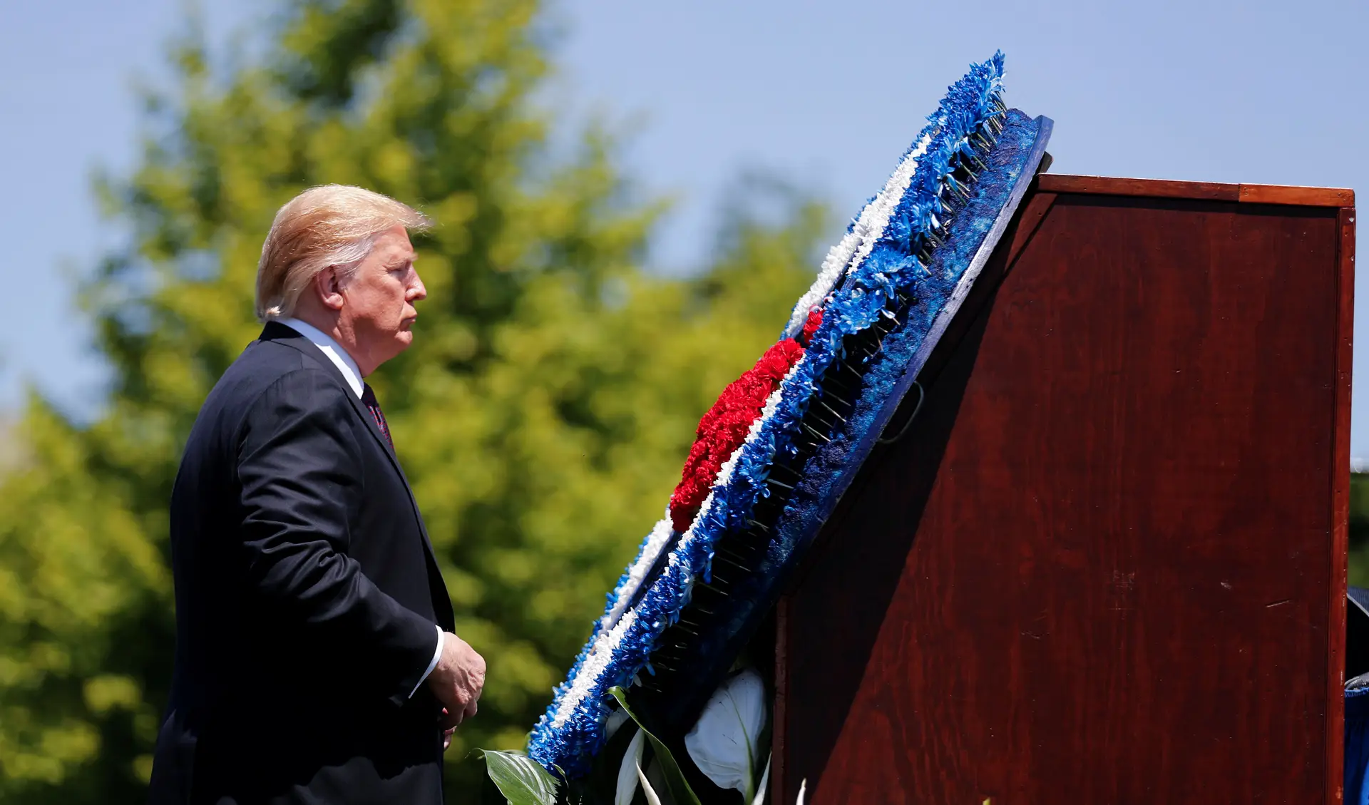 Trump declara emergência nacional e proíbe uso de tecnologias da Huawei