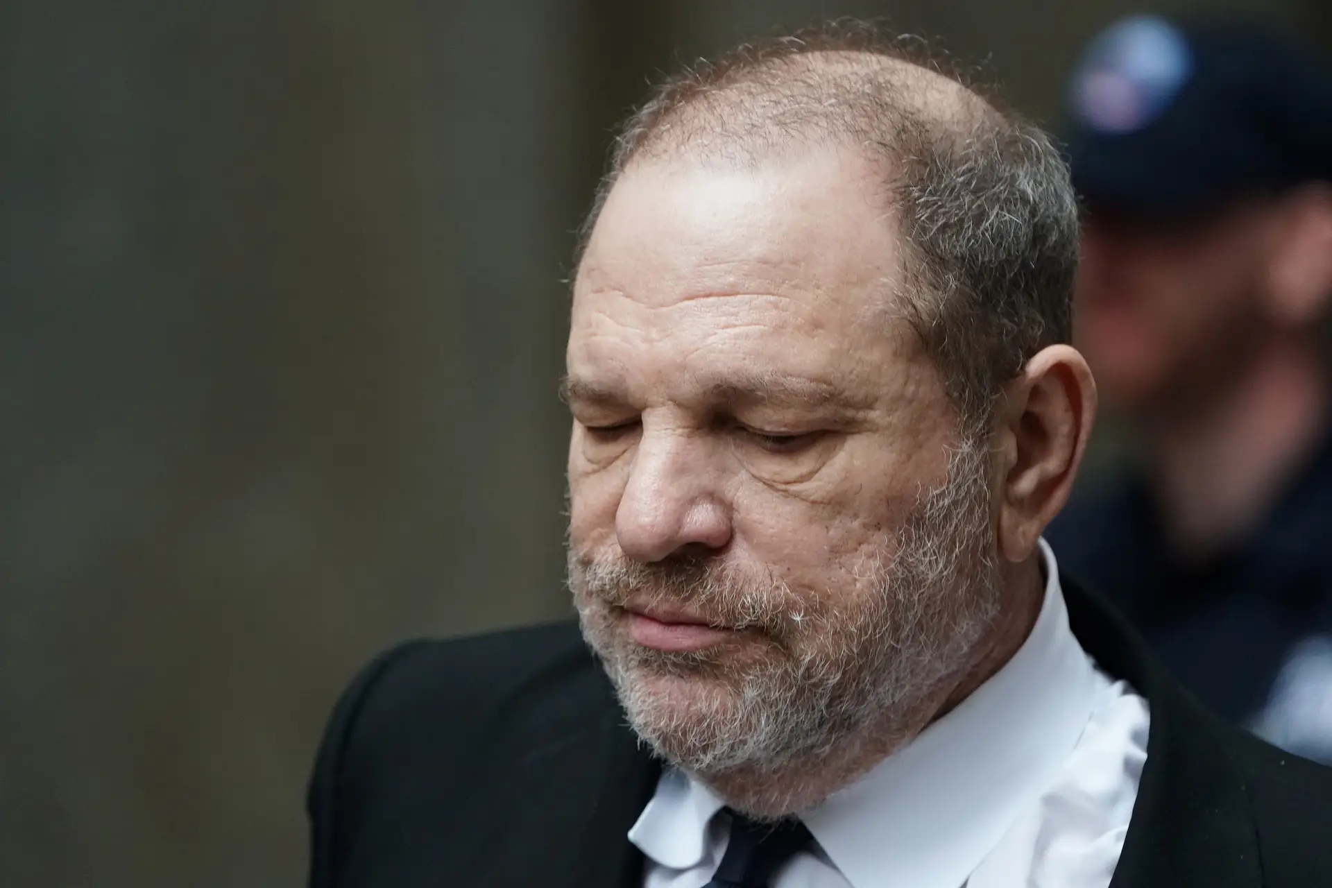 Julgamento de Harvey Weinstein adiado para janeiro devido a novas acusações