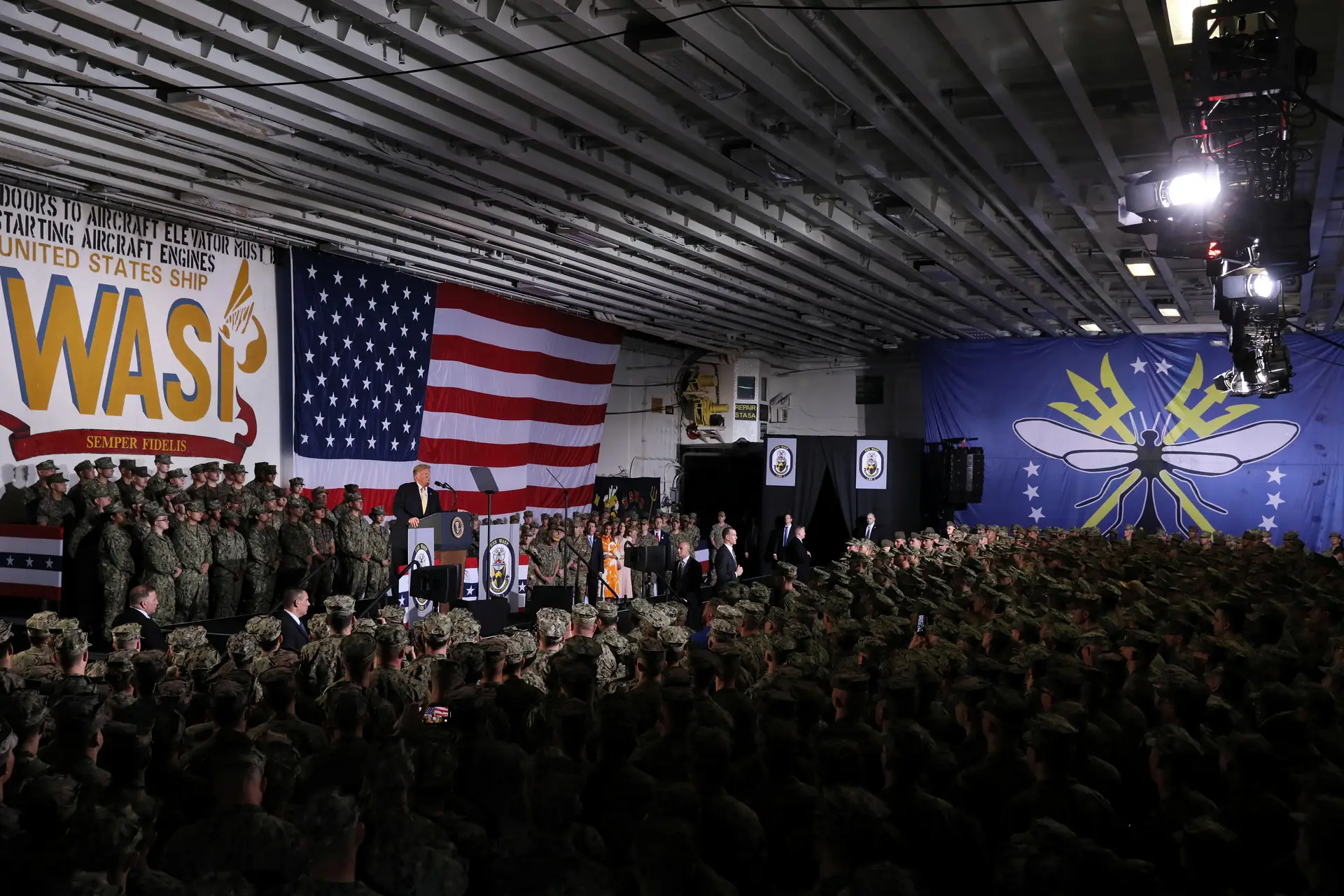 Trump promete continuar a reforçar poder militar dos EUA como "nunca antes" existiu