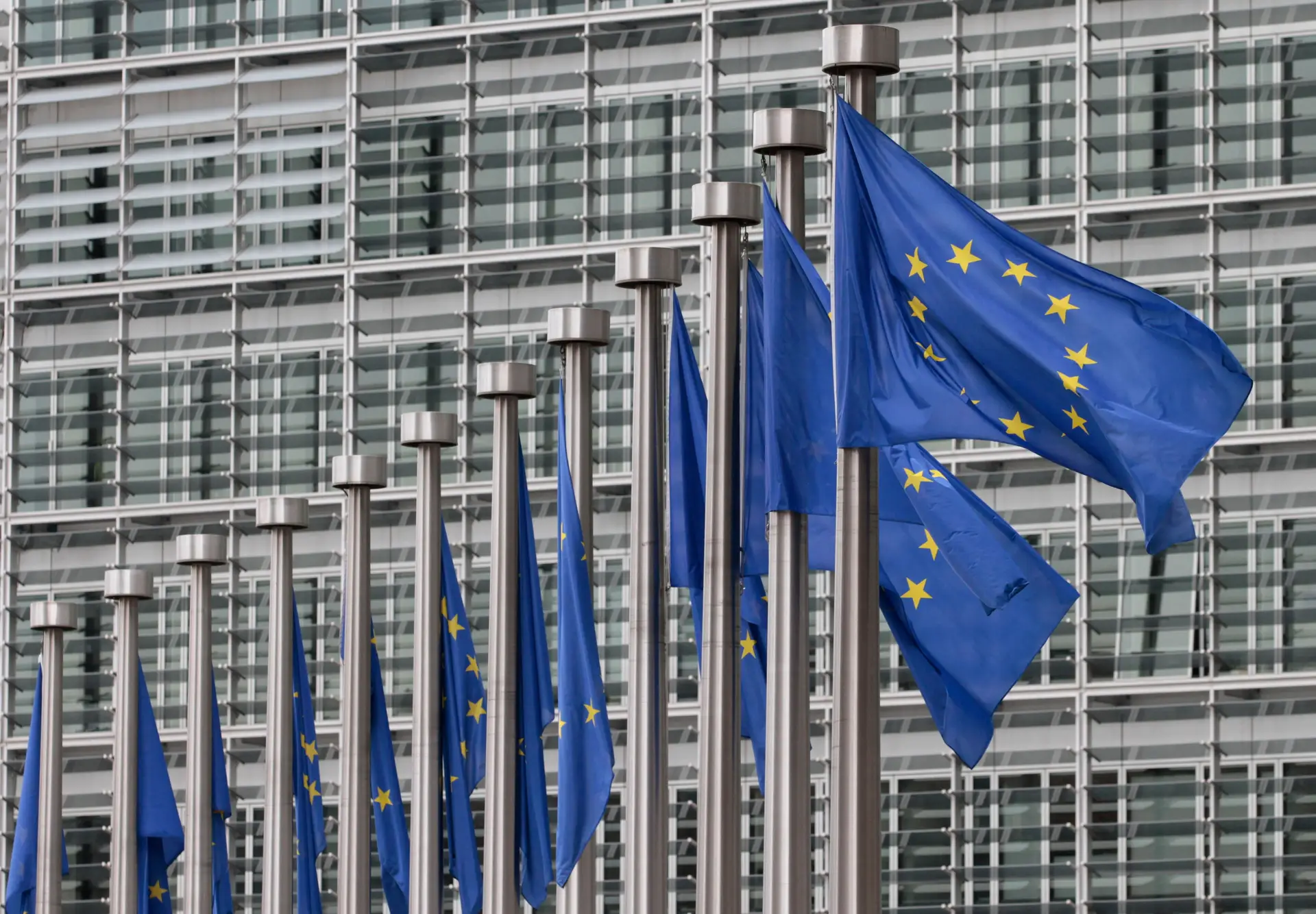 UE aciona disputa para forçar Teerão a cumprir acordo nuclear