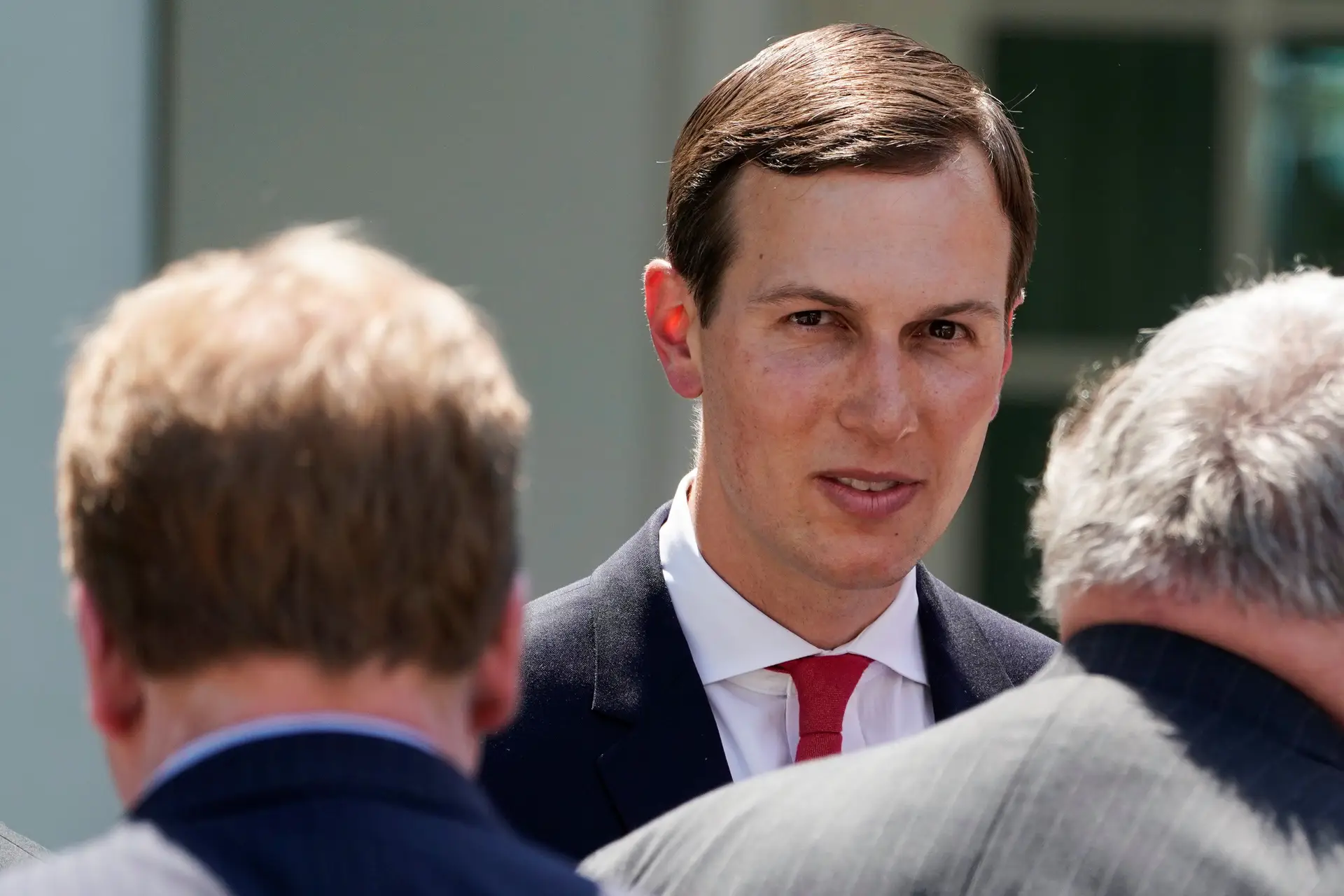 Genro de Trump e Fernando Medina entre participantes da reunião Bilderberg