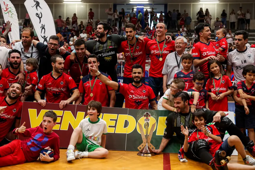 SIC Notícias | Oliveirense conquista Taça de Portugal de ...