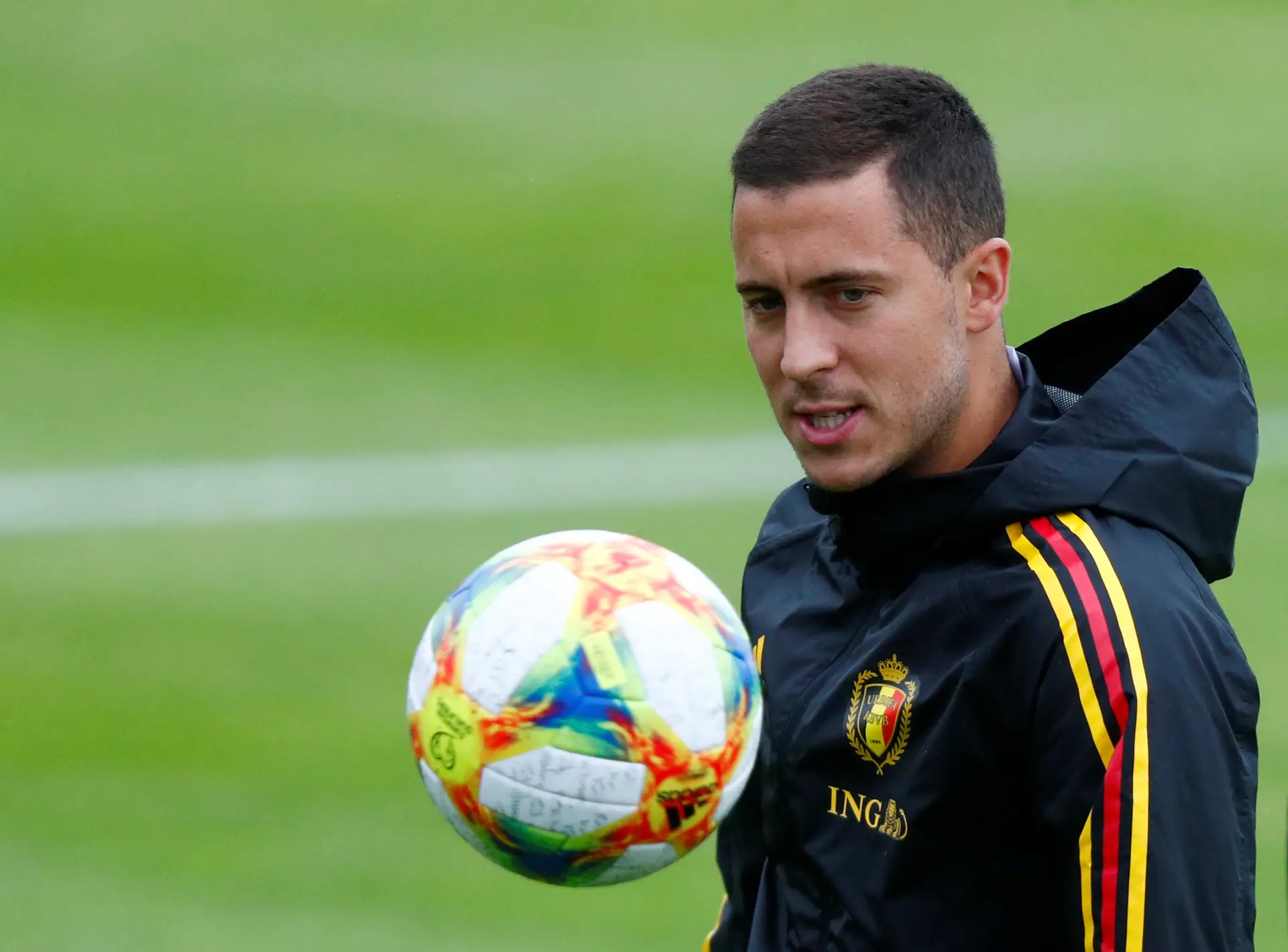 Real Madrid confirma contratação de internacional belga Eden Hazard até 2024