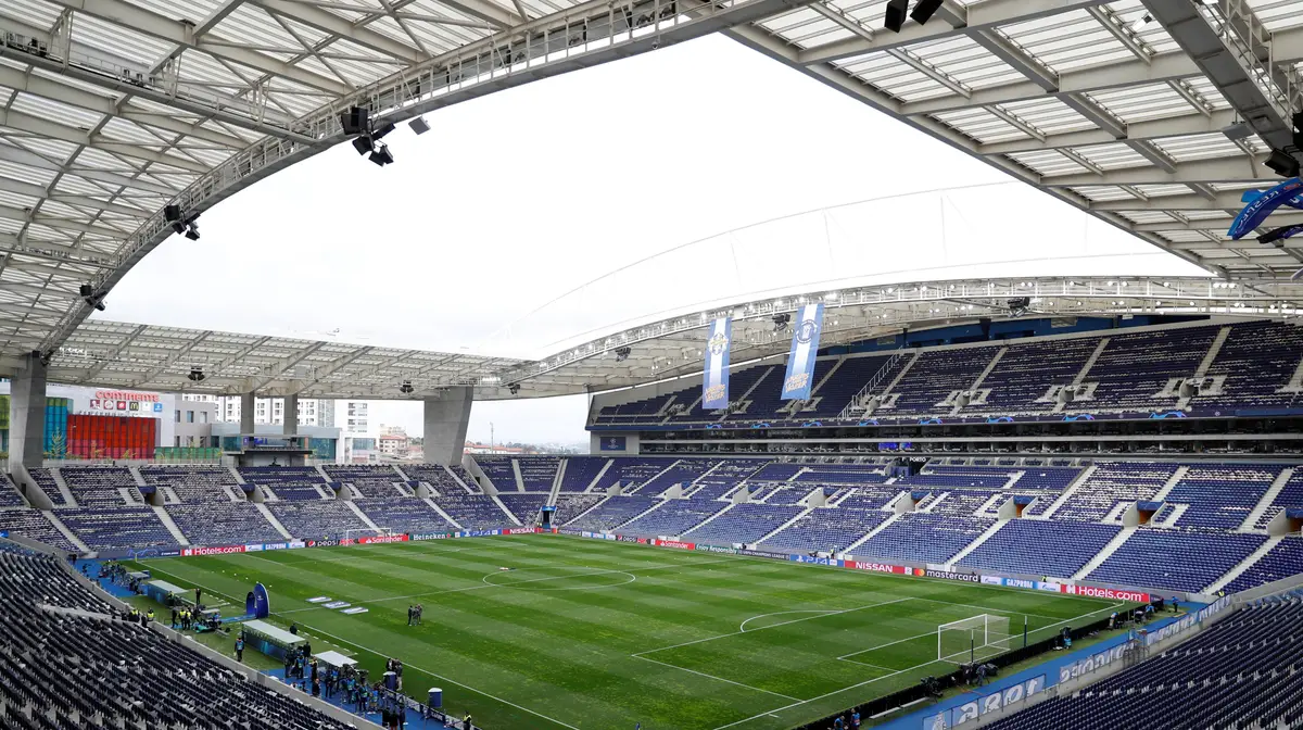 À conversa sobre o relvado do Estádio do Dragão - Portal de