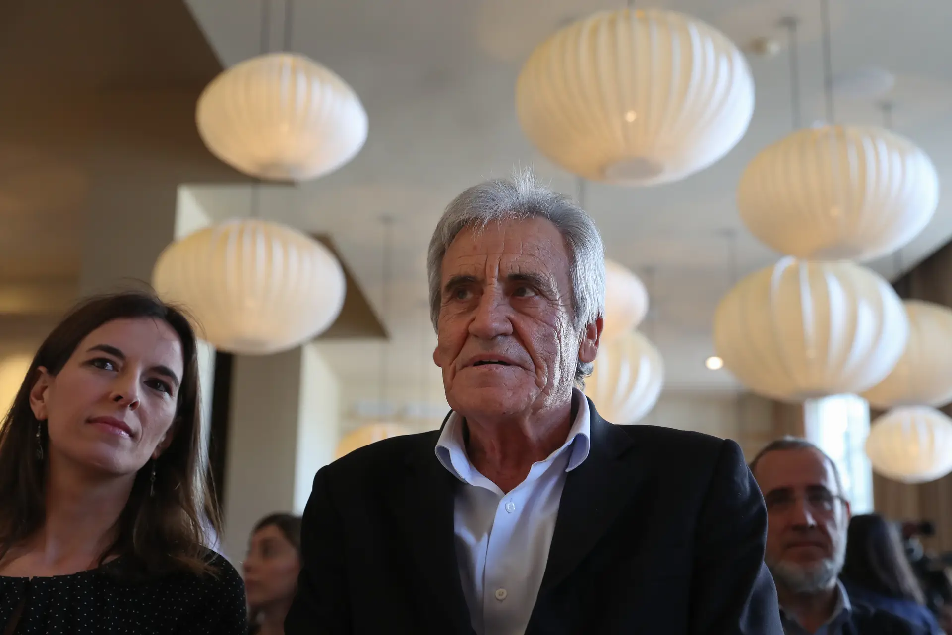 Jerónimo acusa PS de querer retomar convergência com PSD e CDS