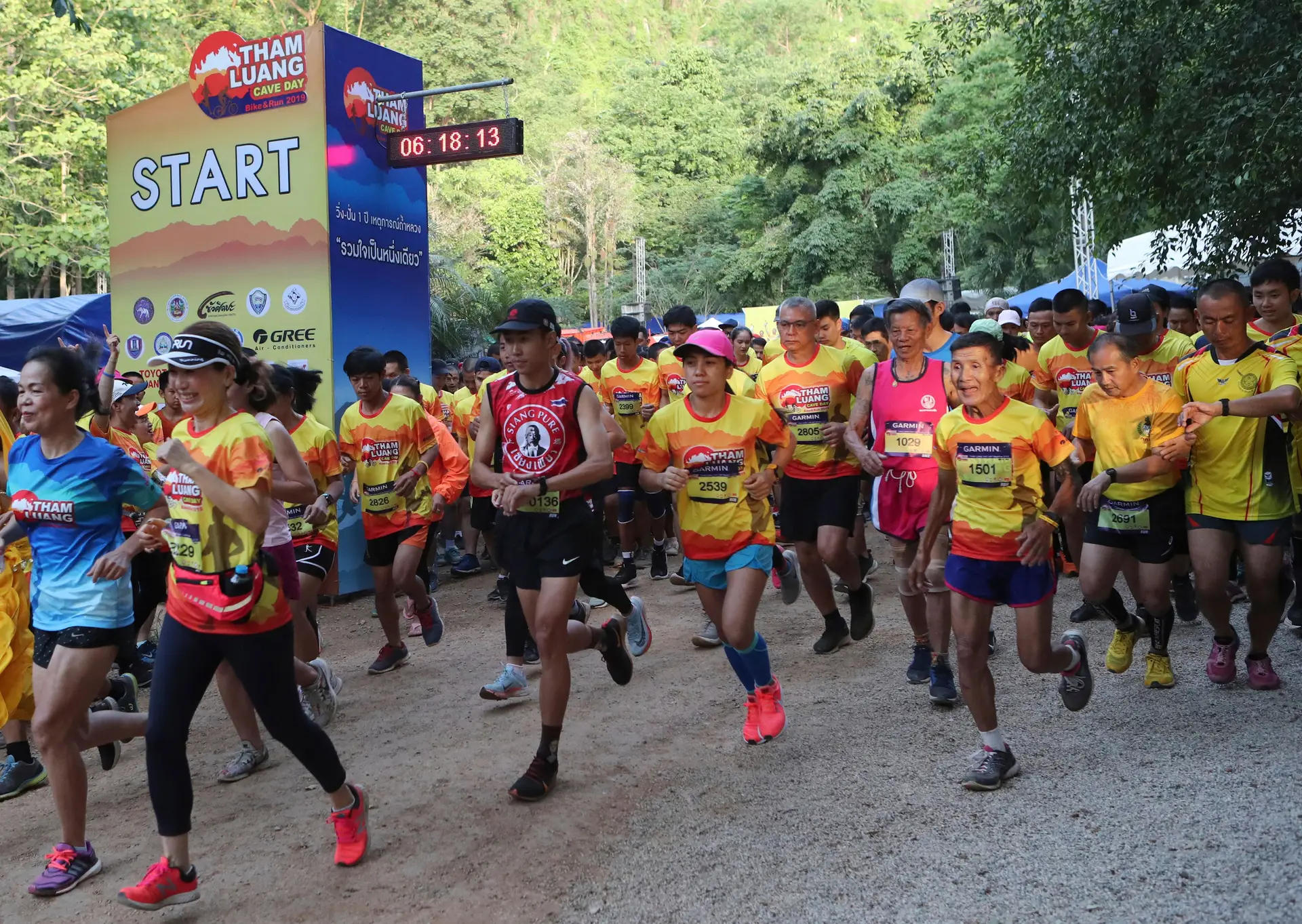 Corrida marca um ano após o desaparecimento de equipa de futebol em gruta na Tailândia