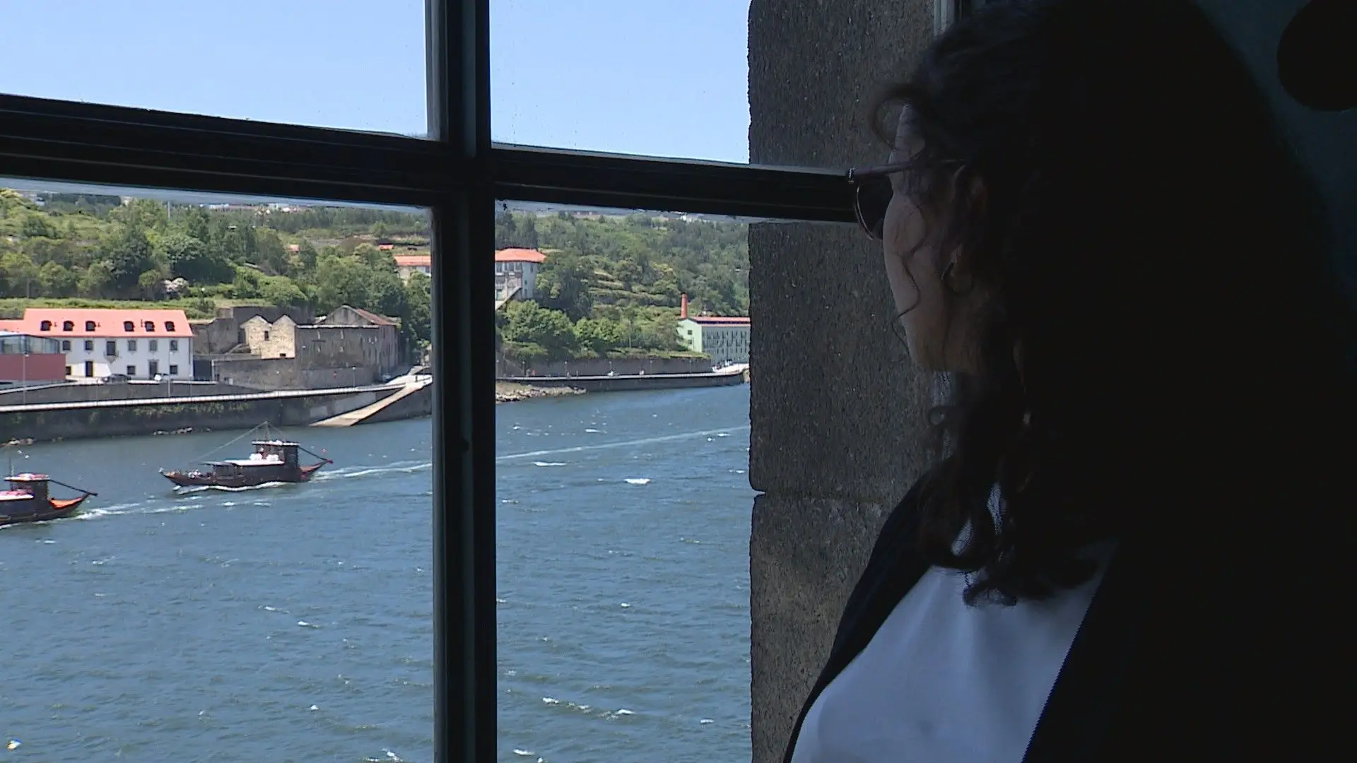 Até que ponto as pessoas surdas são alvo de exclusão e desatenção?