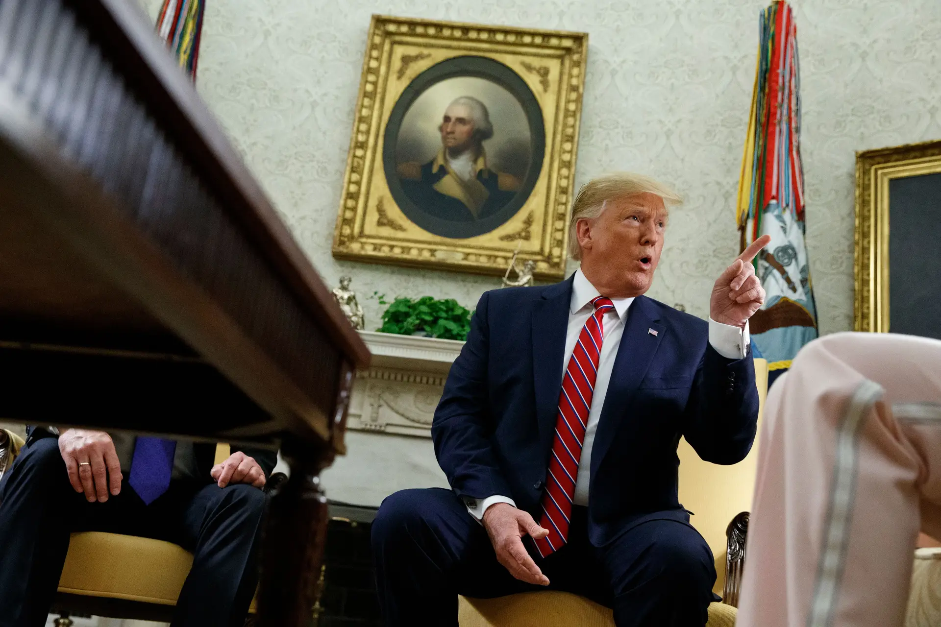 "Não é o meu tipo de mulher", diz Trump sobre jornalista que o acusa de agressão sexual