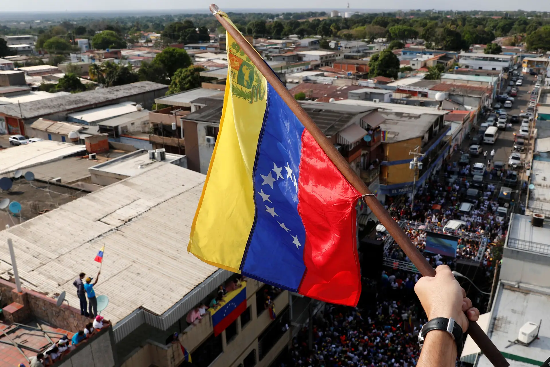 Venezuela acusa Colômbia, Chile e EUA de tentativa de golpe de Estado