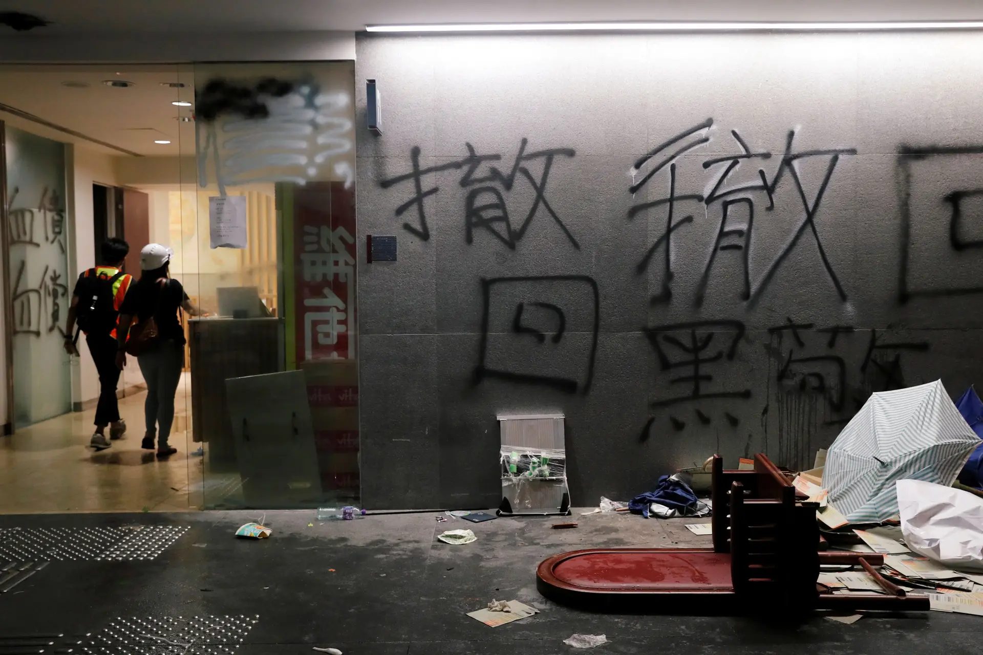 Tensão acalmou em Hong Kong depois de protestos