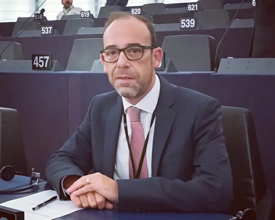 Eurodeputado do PS André Bradford internado em estado grave