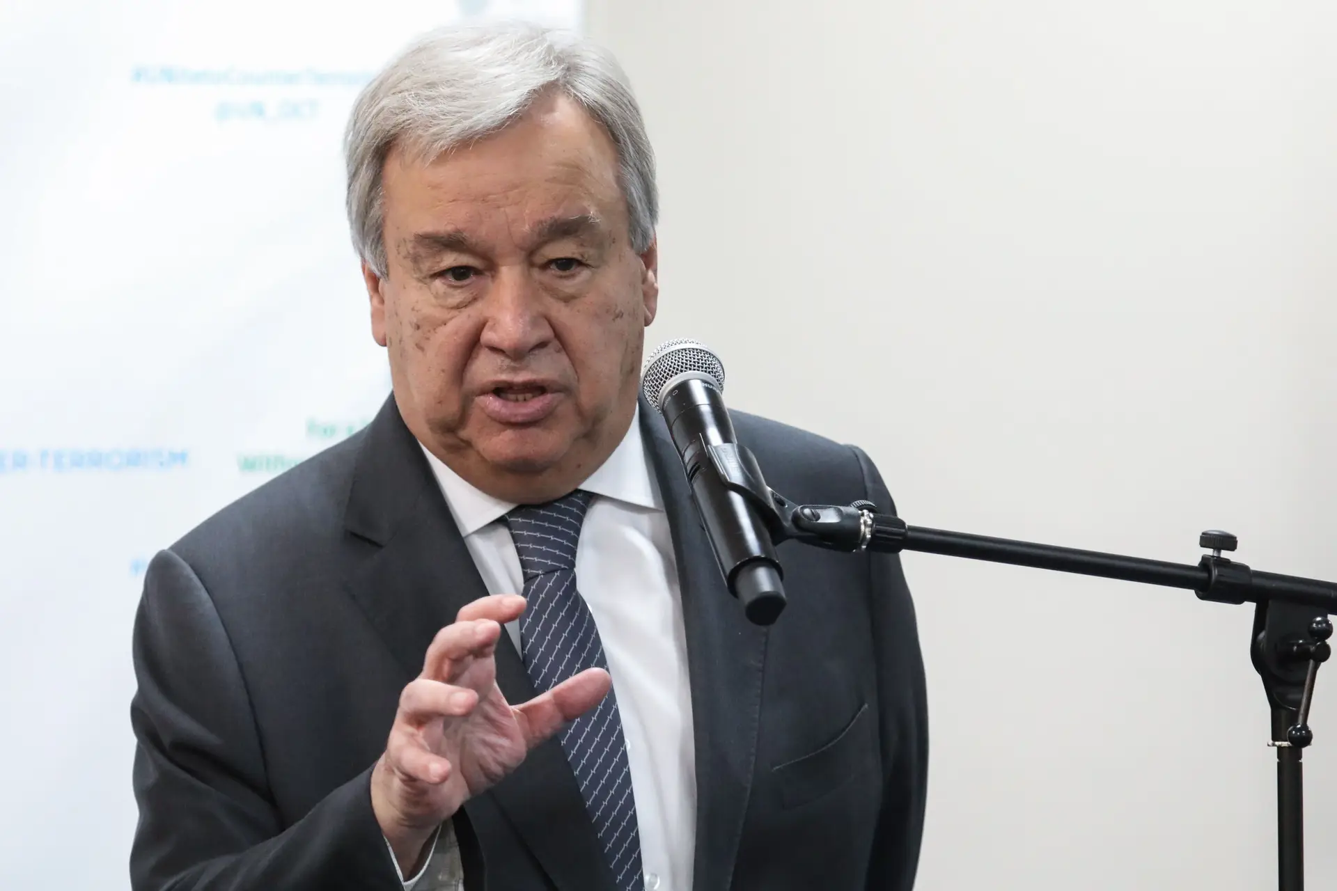 Guterres reúne-se com Presidente de Moçambique
