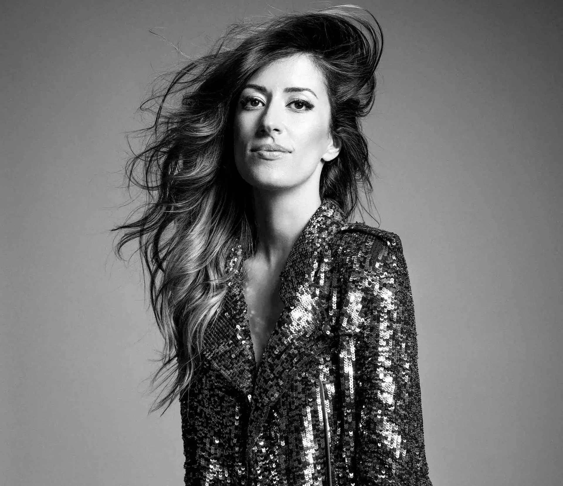 Ana Moura, Nenny e escultura de Rui Chafes nas comemorações do 25 Abril