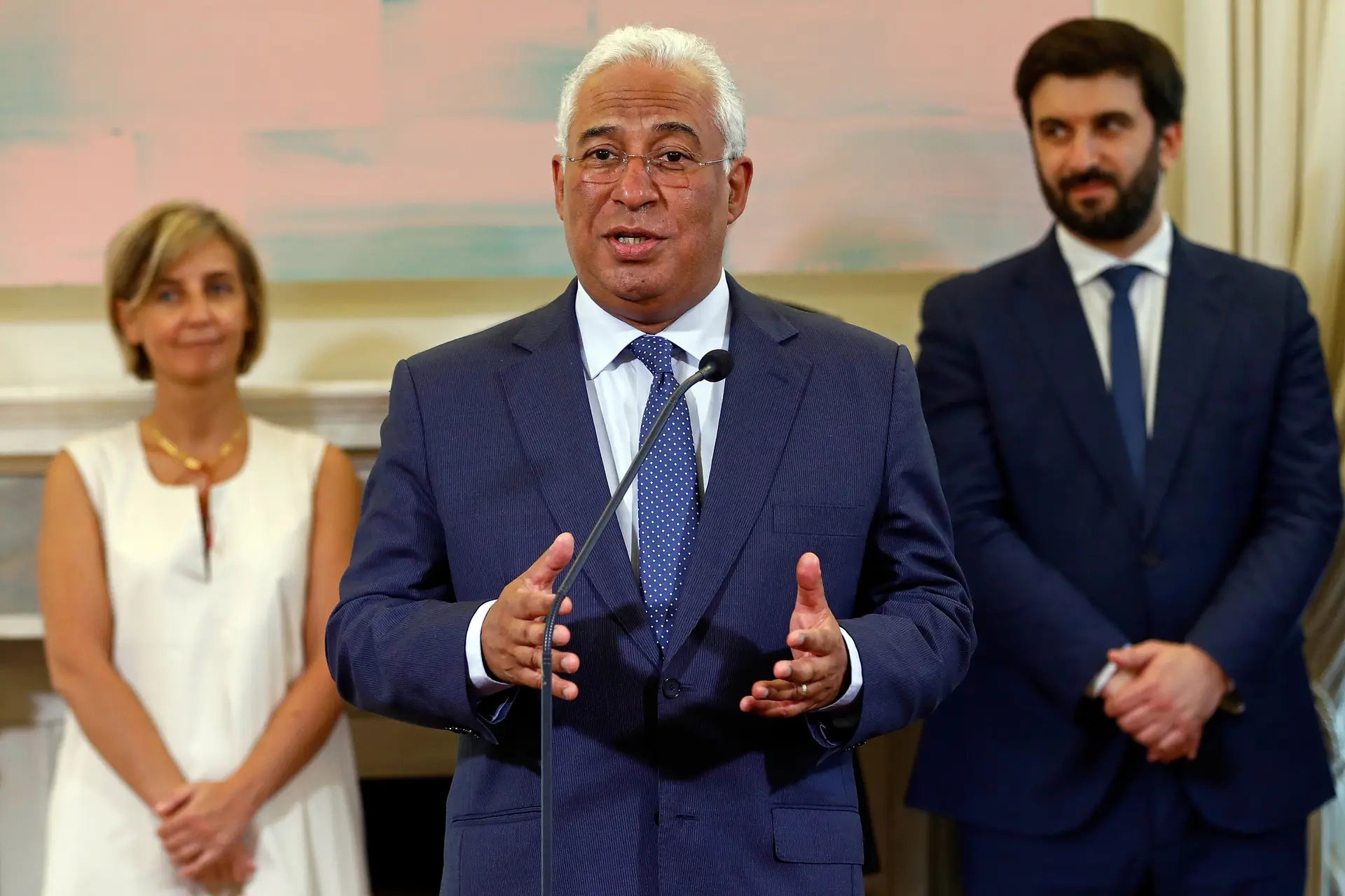 "Estudo em casa": Projeto da telescola apresentado esta quarta-feira