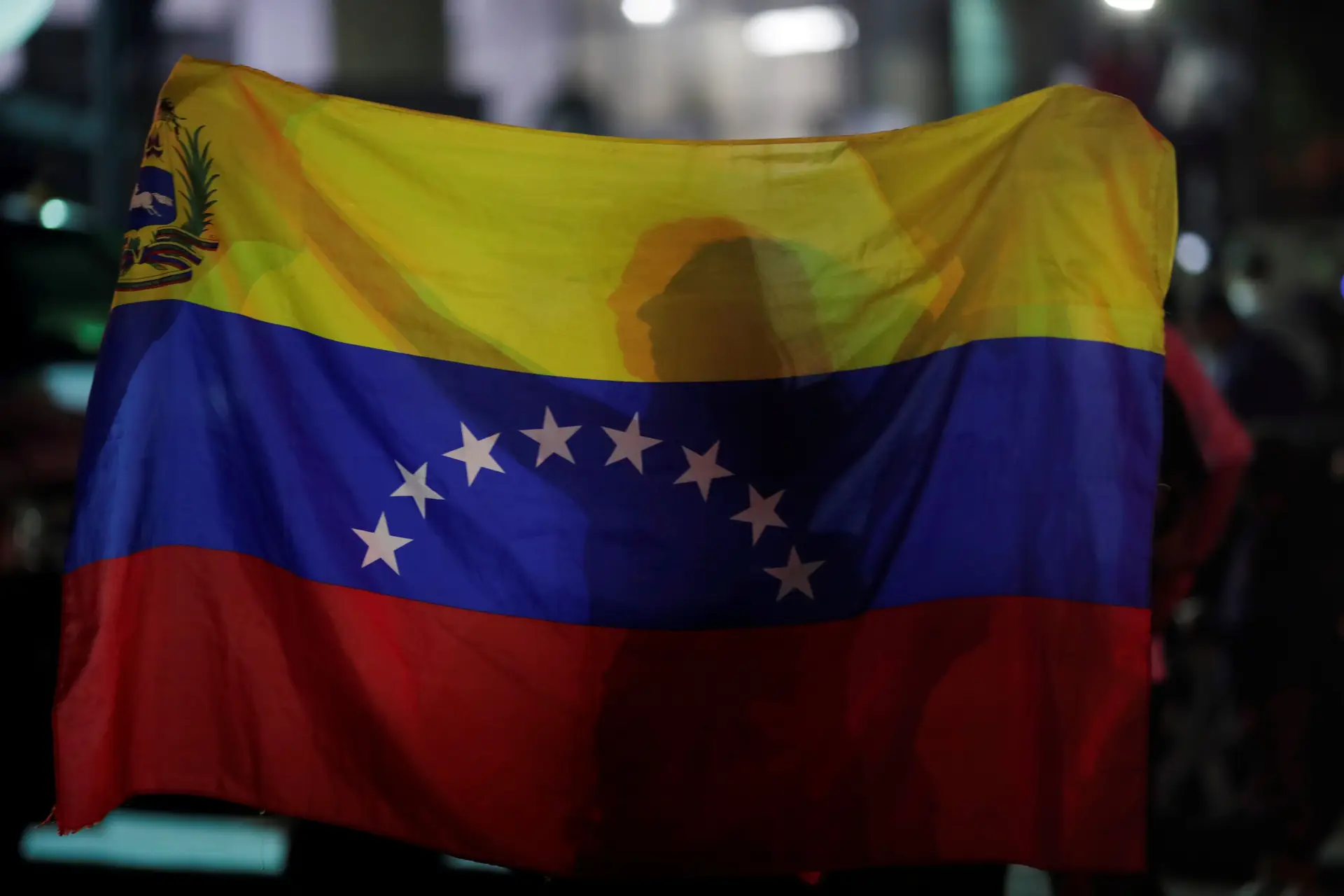 Governo venezuelano e oposição retomam conservações em Barbados