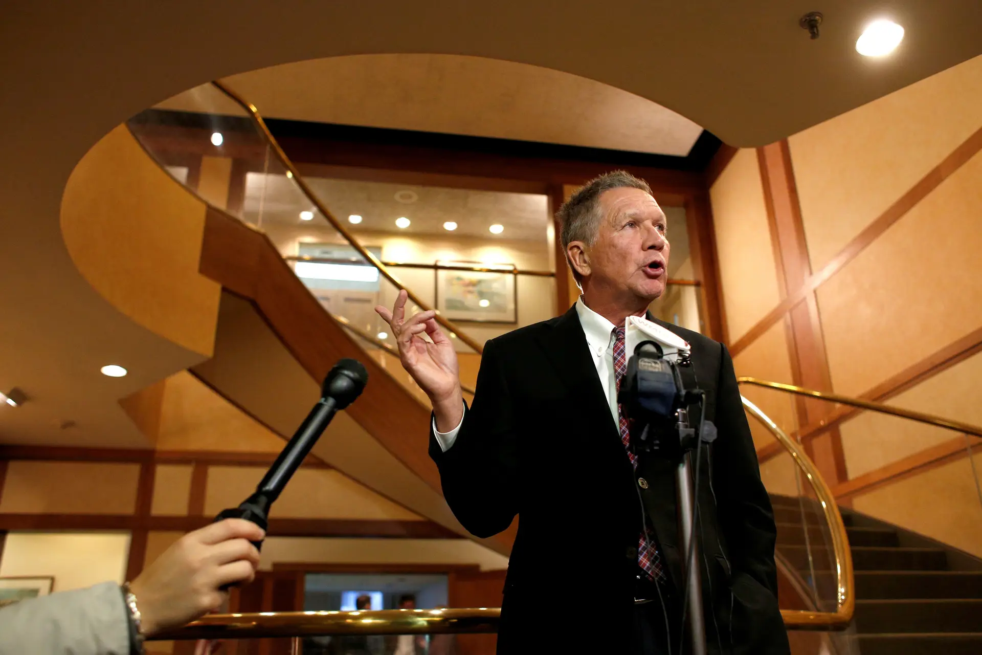 Dirigentes republicanos reagem aos comentários racistas de Trump